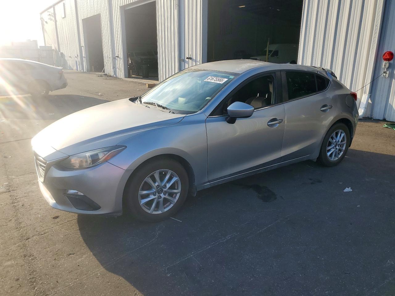 2014 Mazda 3 Touring Silver vin: JM1BM1L72E1160376