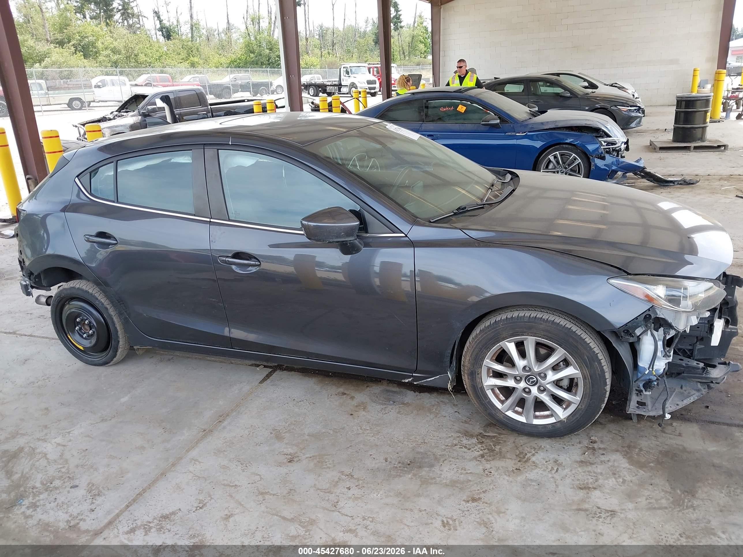 2015 Mazda Mazda3 I Touring Gray vin: JM1BM1L72F1223994