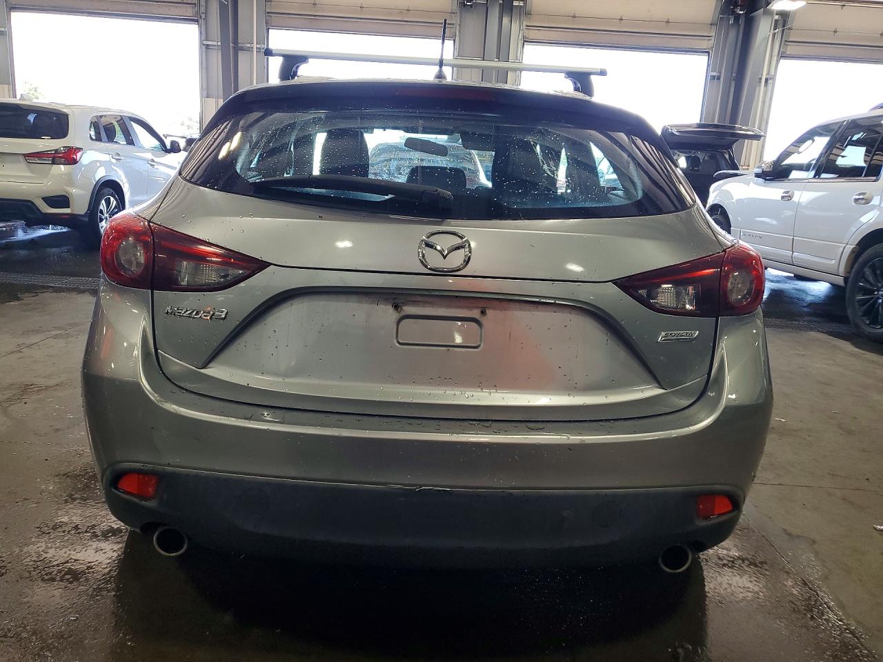 2014 Mazda 3 Touring Silver vin: JM1BM1L73E1101420