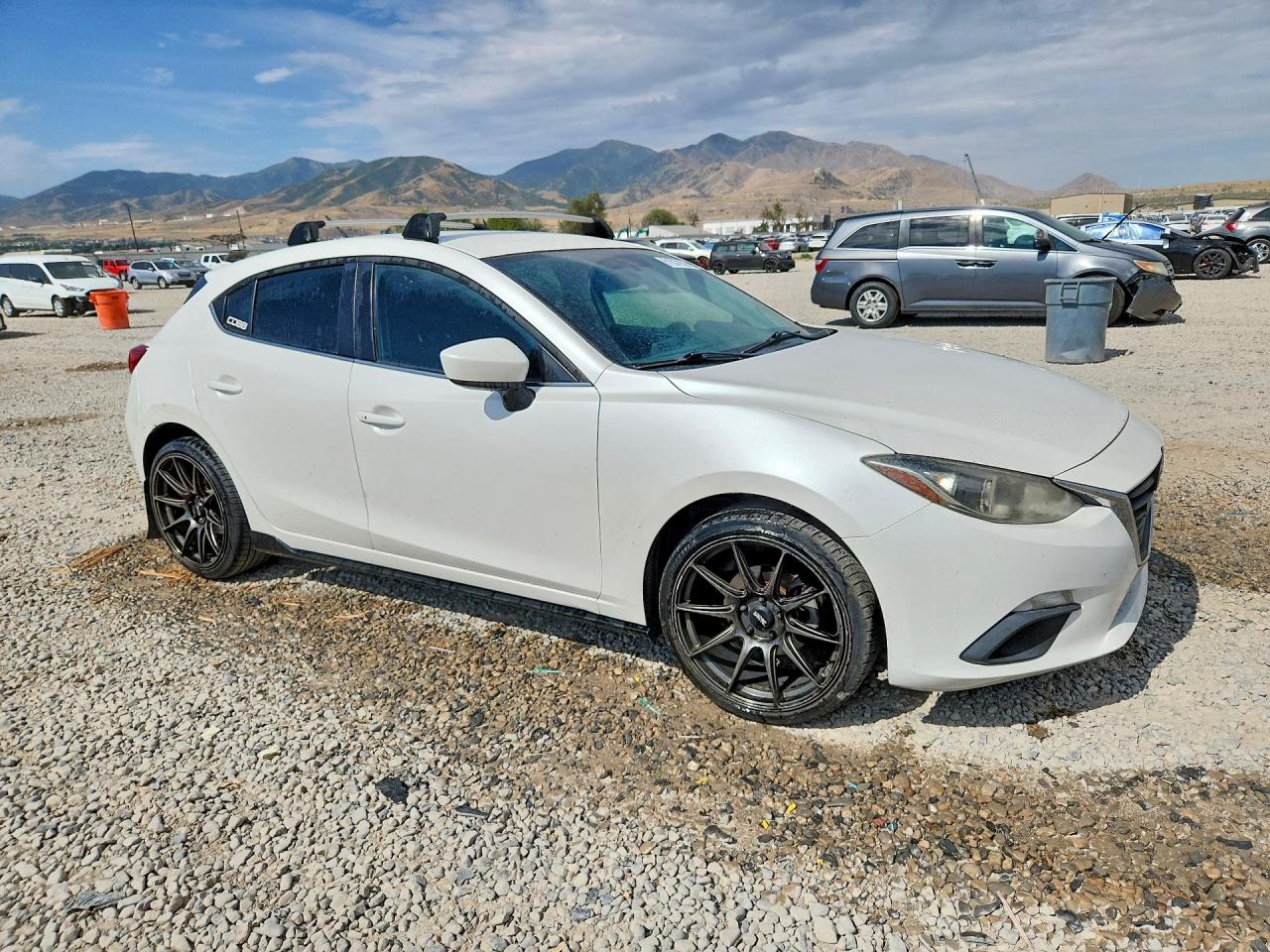 2014 Mazda 3 Touring White vin: JM1BM1L74E1150061