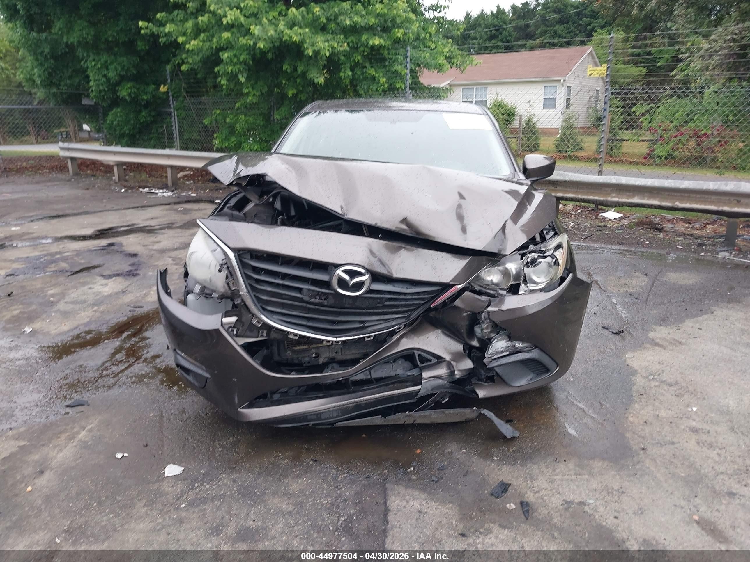 2014 Mazda Mazda3 I Touring Коричневый vin: JM1BM1L74E1205088