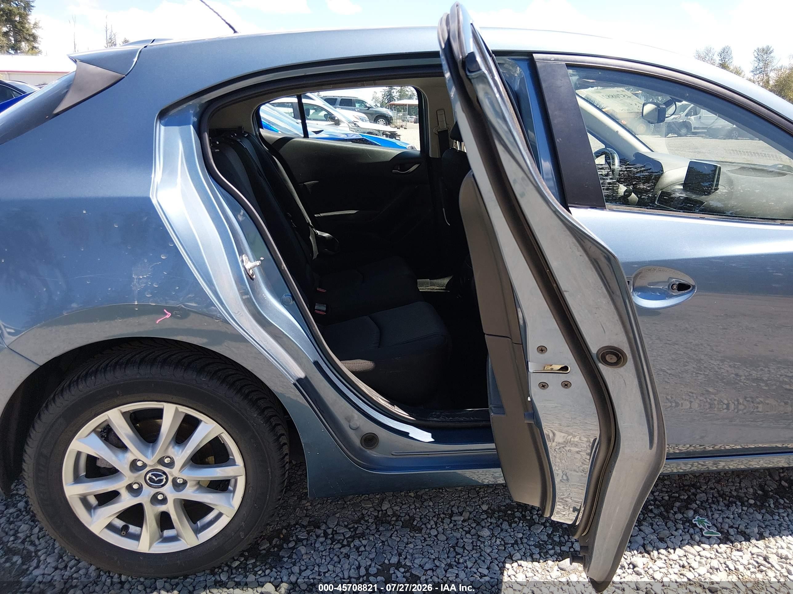 2015 Mazda Mazda3 I Touring Blue vin: JM1BM1L74F1228971