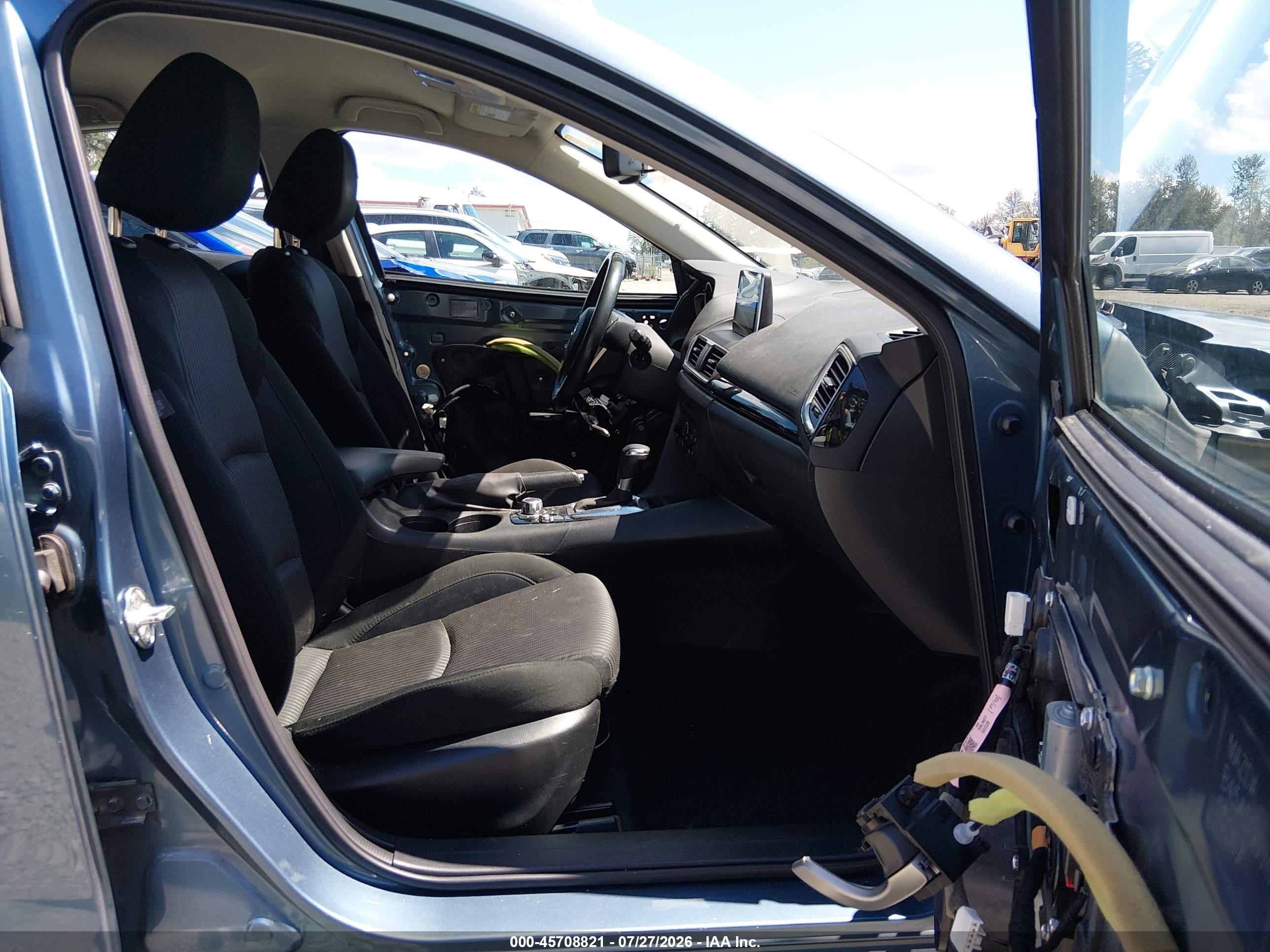 2015 Mazda Mazda3 I Touring Blue vin: JM1BM1L74F1228971