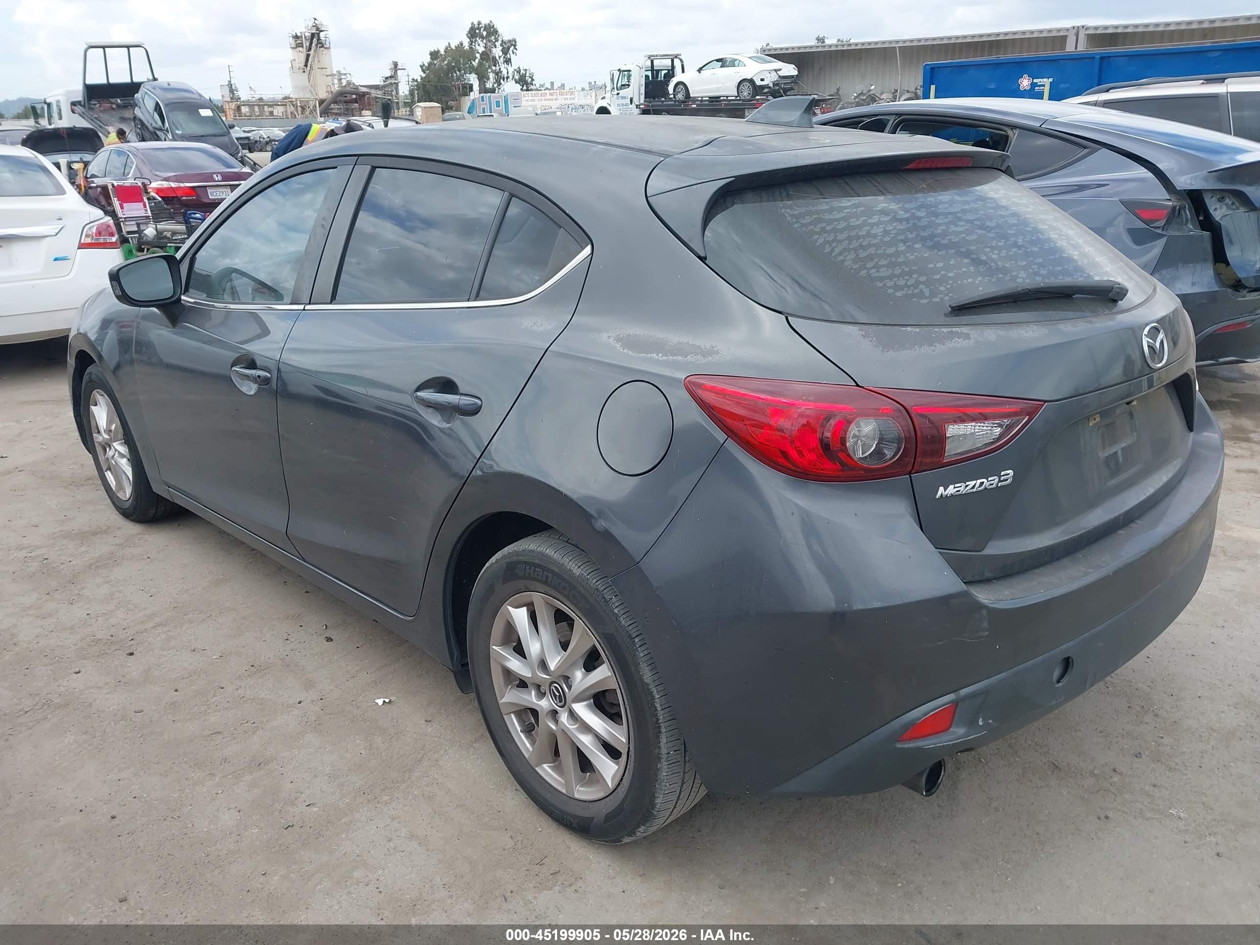 2014 Mazda Mazda3 I Touring Gray vin: JM1BM1L75E1180573