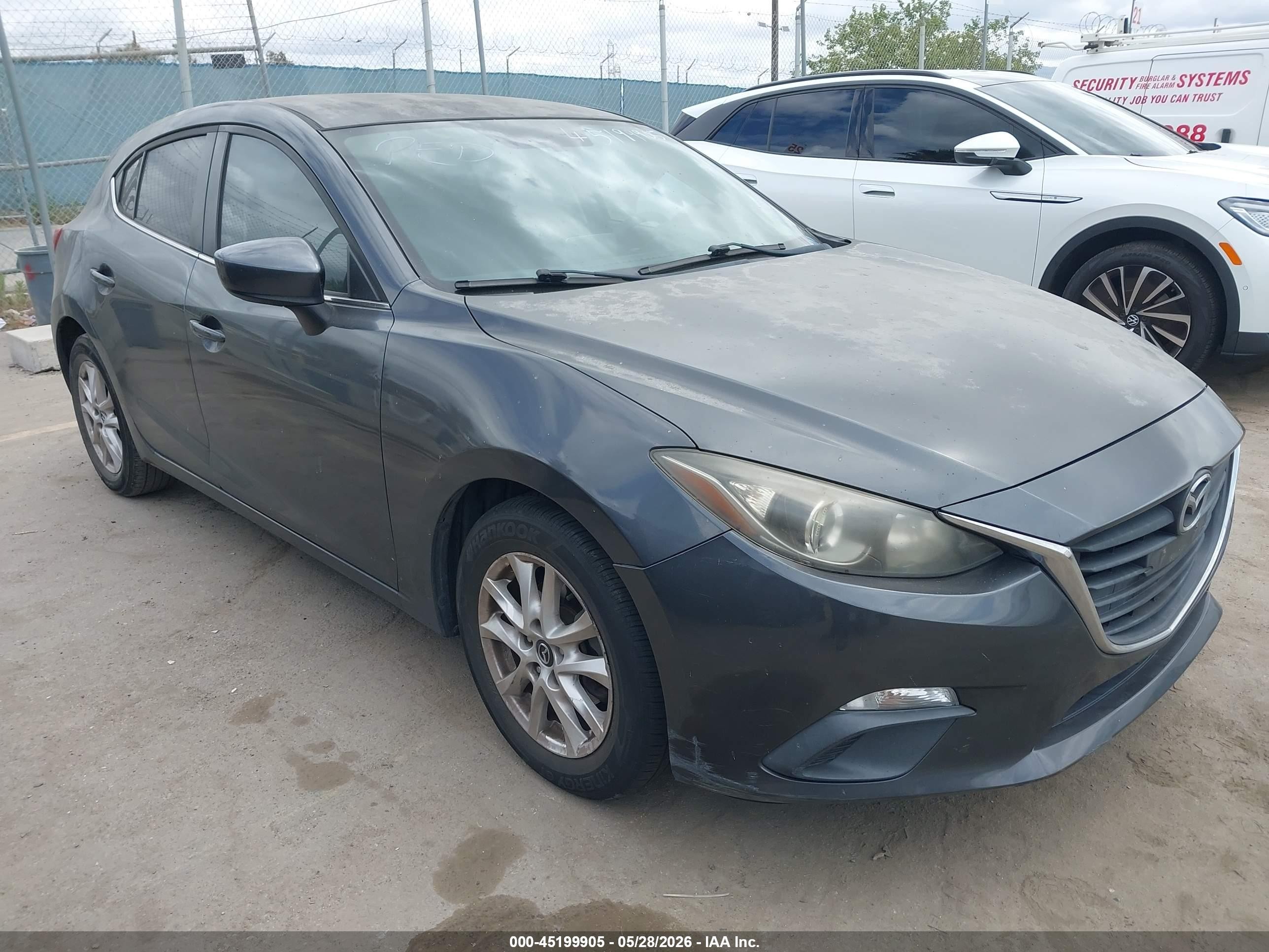 2014 Mazda Mazda3 I Touring Gray vin: JM1BM1L75E1180573