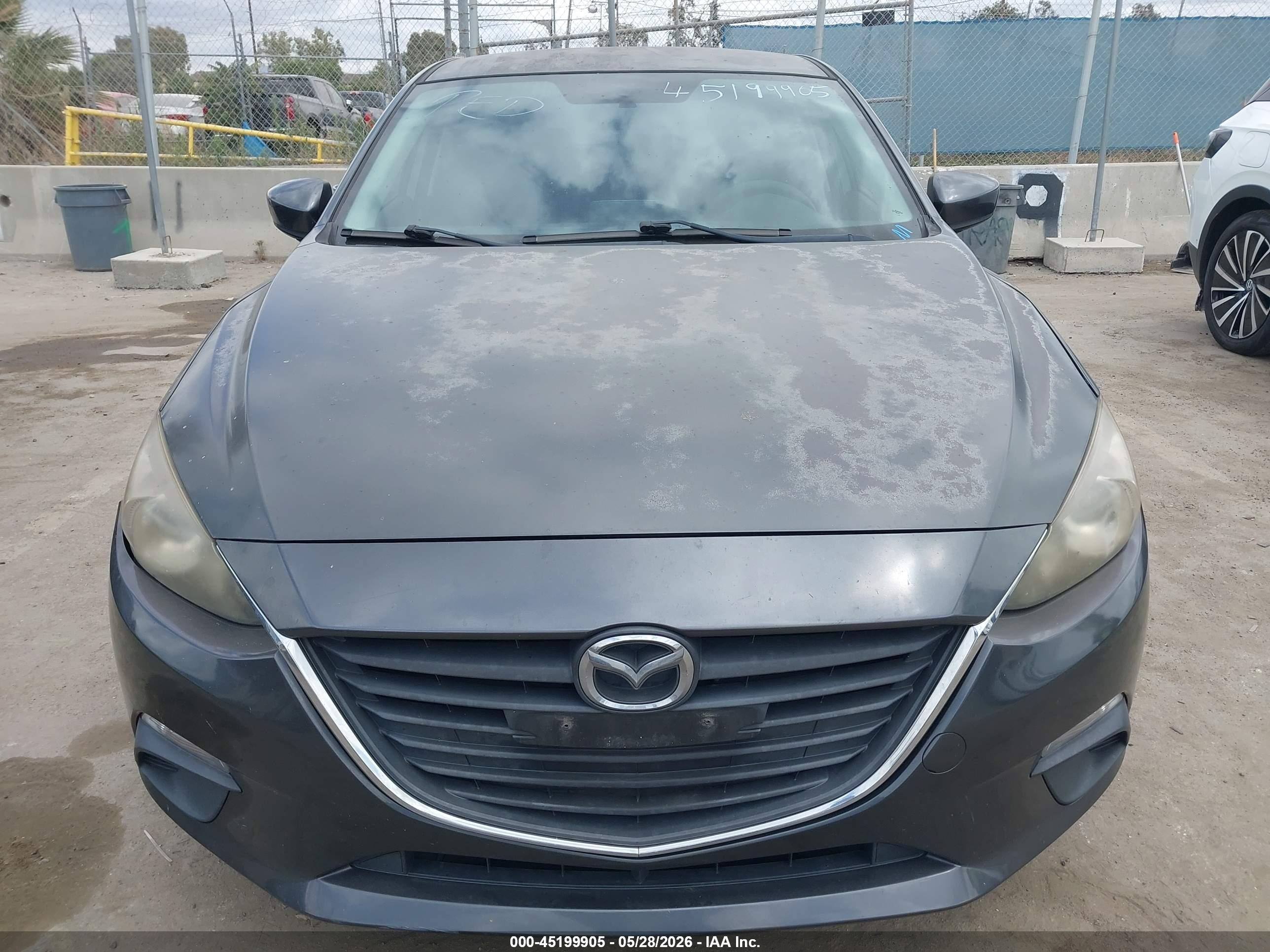 2014 Mazda Mazda3 I Touring Gray vin: JM1BM1L75E1180573