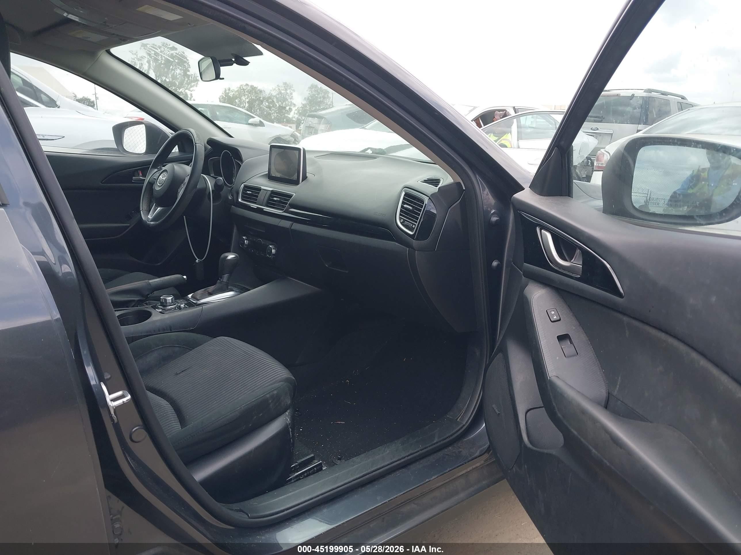 2014 Mazda Mazda3 I Touring Gray vin: JM1BM1L75E1180573