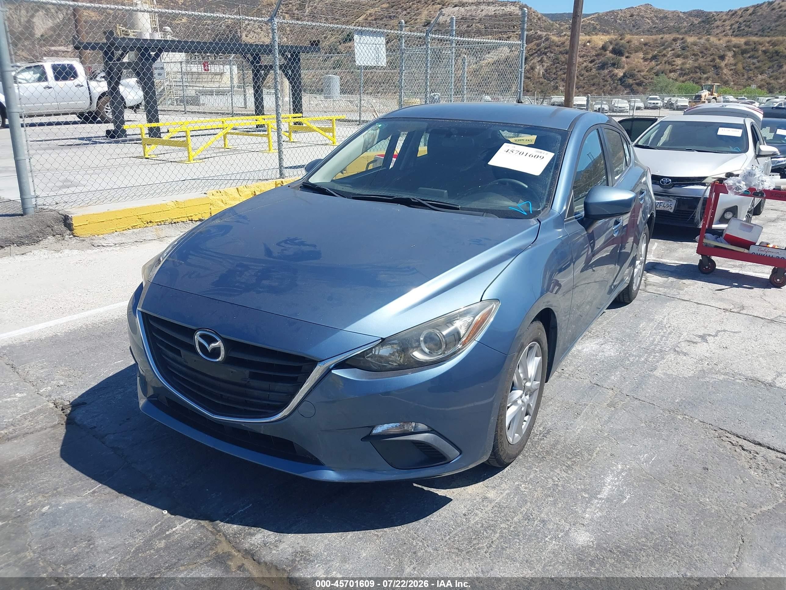 2014 Mazda Mazda3 I Touring Синий vin: JM1BM1L75E1204757
