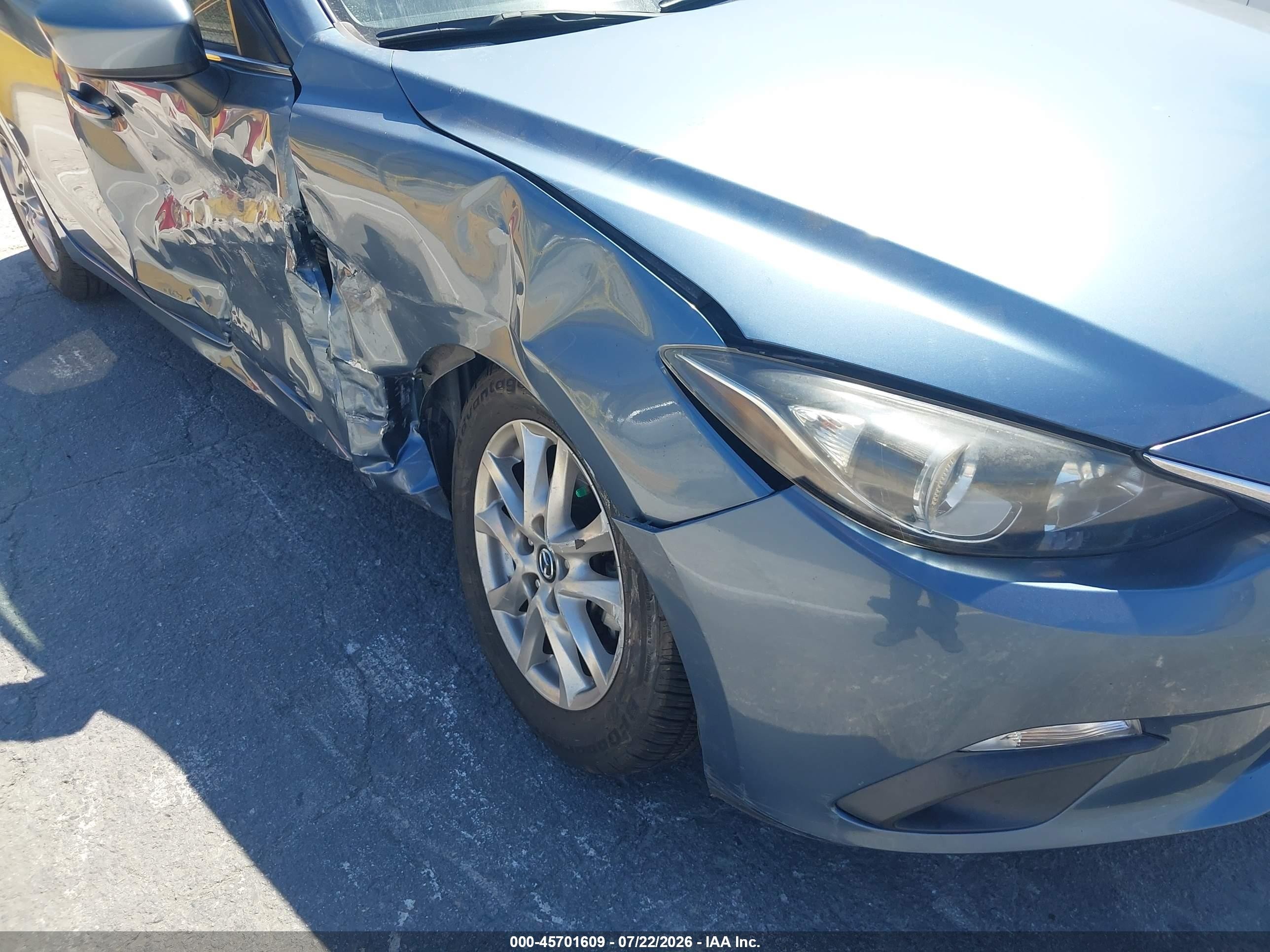 2014 Mazda Mazda3 I Touring Синий vin: JM1BM1L75E1204757