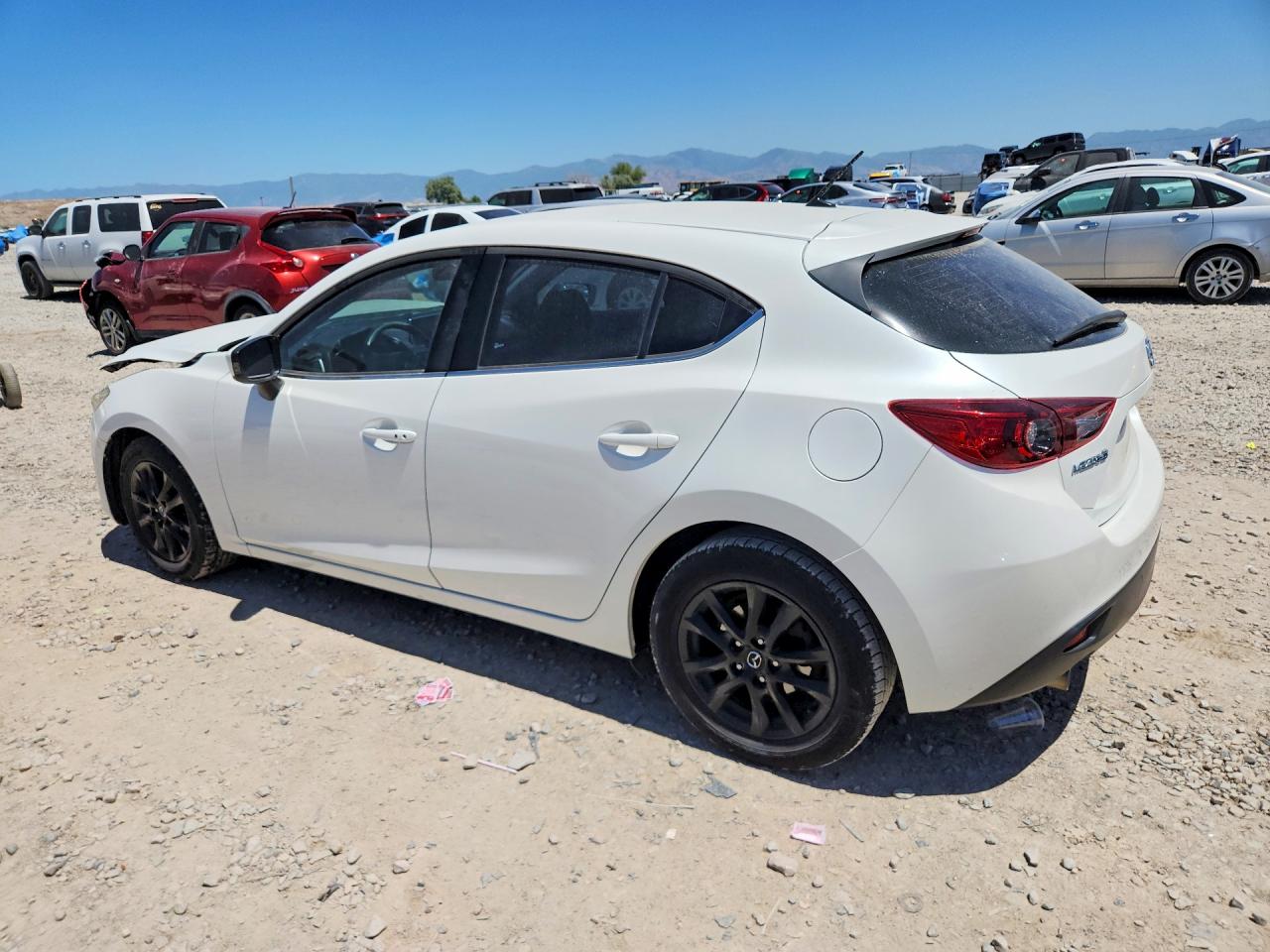 2015 Mazda 3 Touring Белый vin: JM1BM1L76F1262510