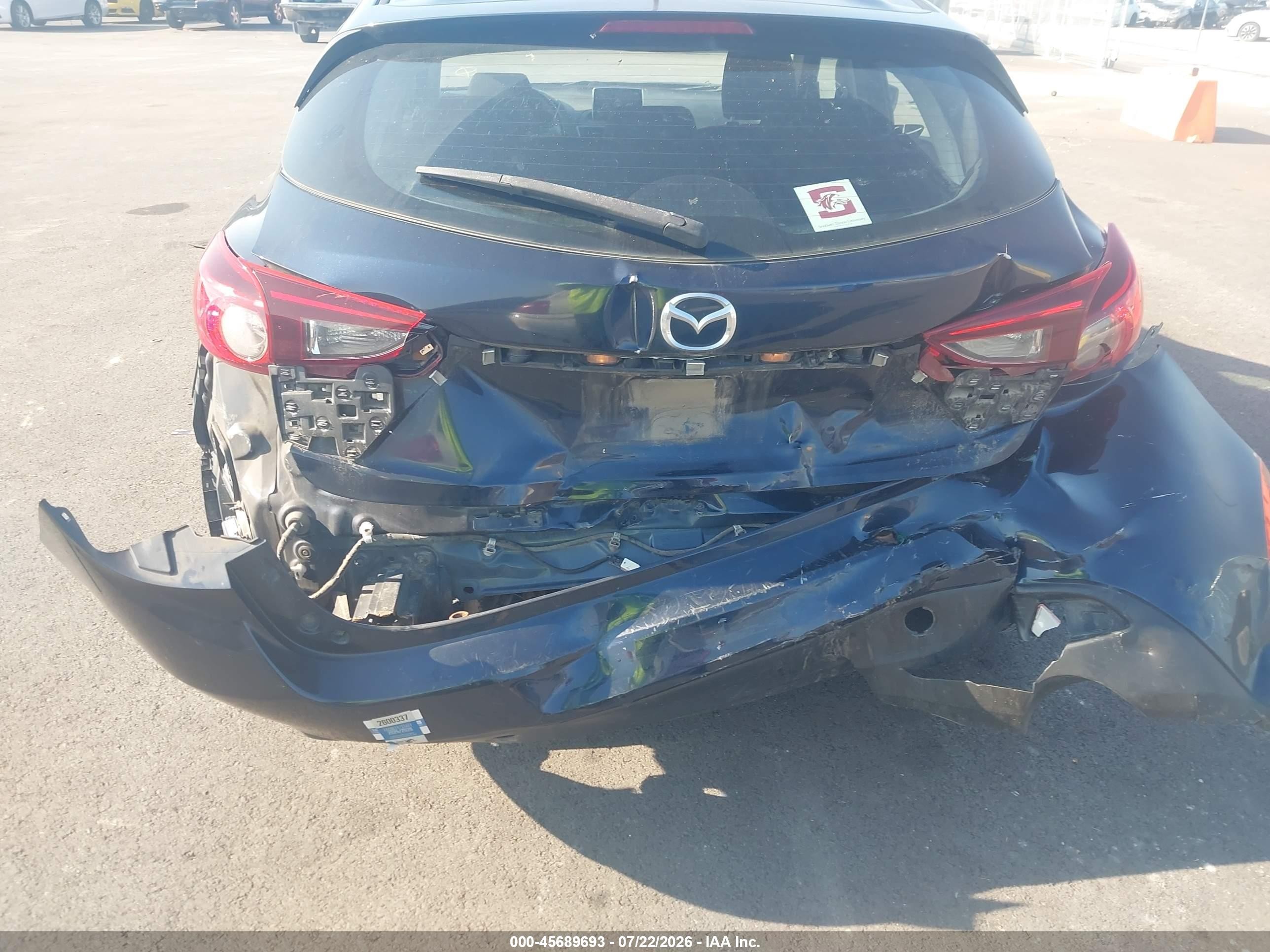 2015 Mazda Mazda3 I Touring Blue vin: JM1BM1L76F1274950