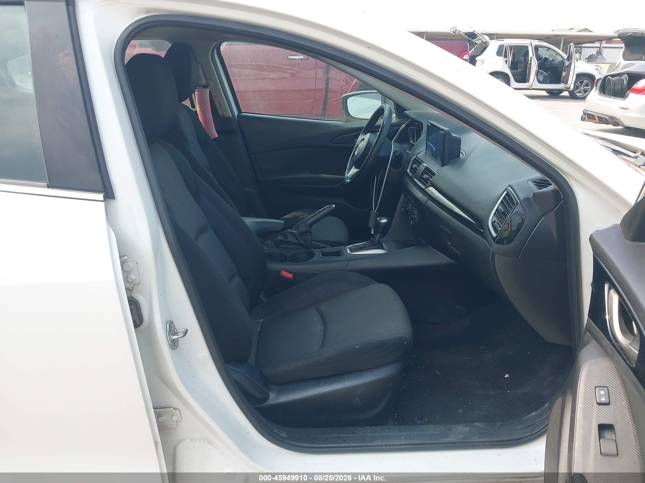 2014 Mazda Mazda3 I Touring White vin: JM1BM1L77E1167520