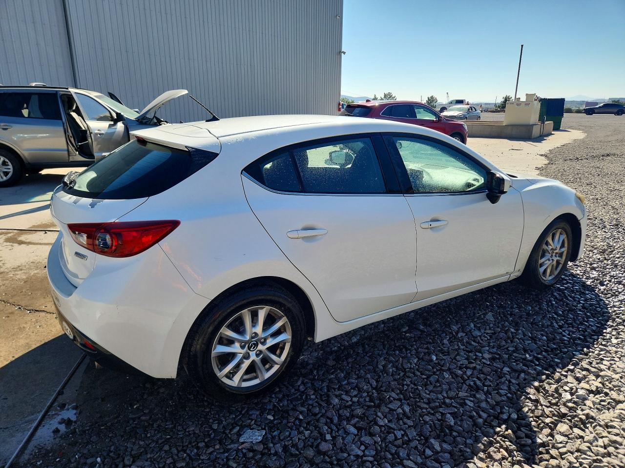 2014 Mazda 3 Touring White vin: JM1BM1L79E1160441
