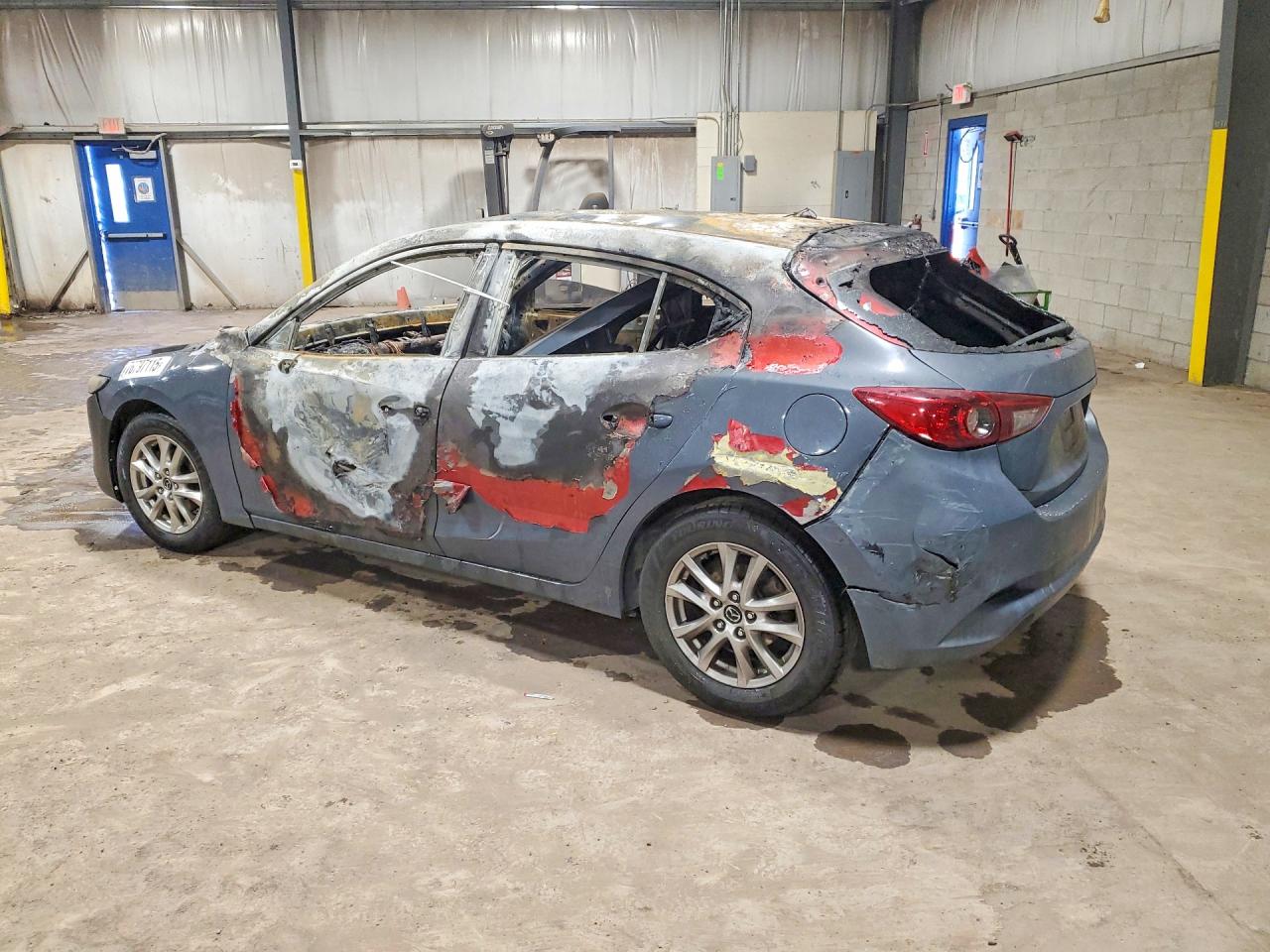 2014 Mazda 3 Touring Пожар vin: JM1BM1L79E1179135