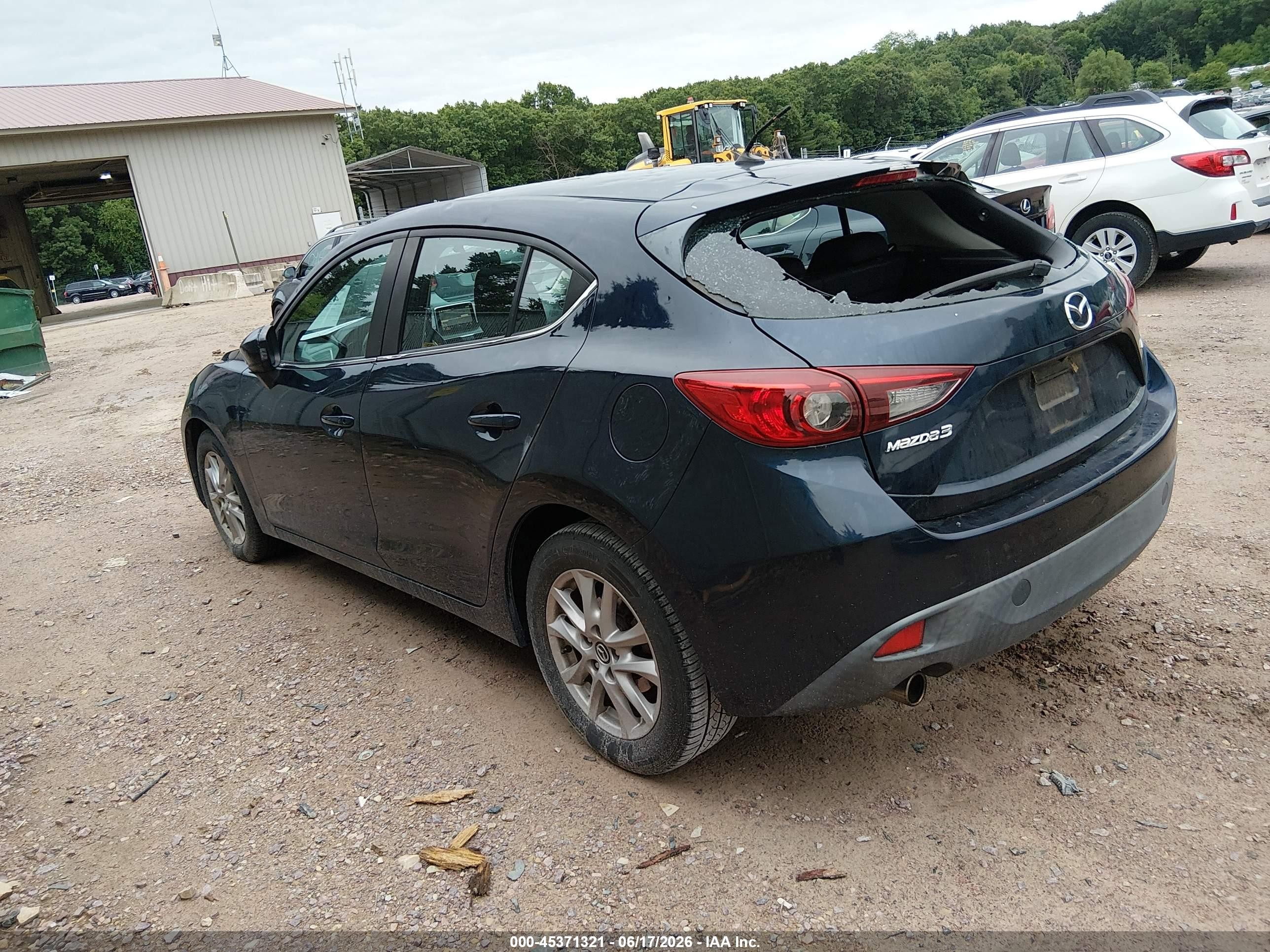 2015 Mazda Mazda3 I Touring Blue vin: JM1BM1L79F1232370