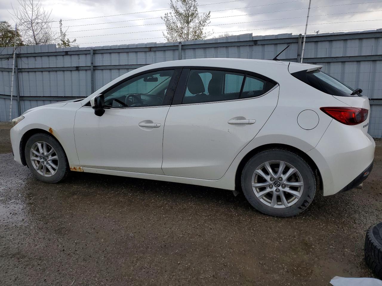 2014 Mazda 3 Touring Белый vin: JM1BM1L7XE1105030