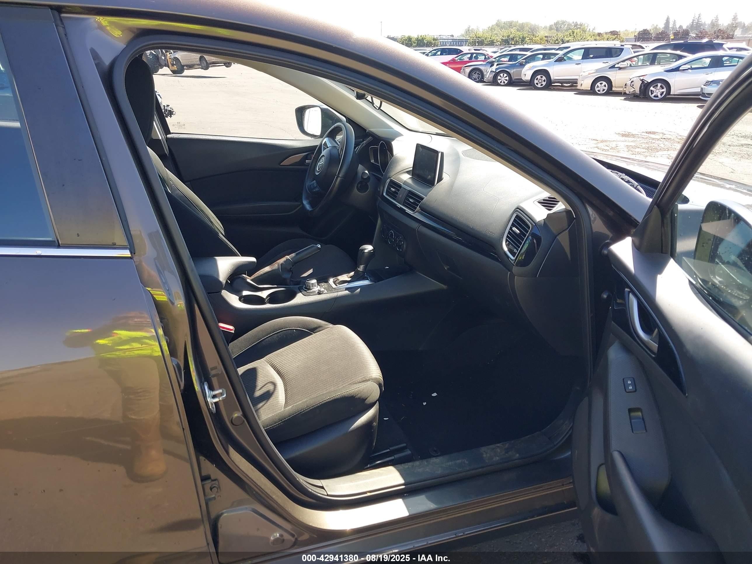 2015 Mazda Mazda3 I Touring Gray vin: JM1BM1L7XF1260551