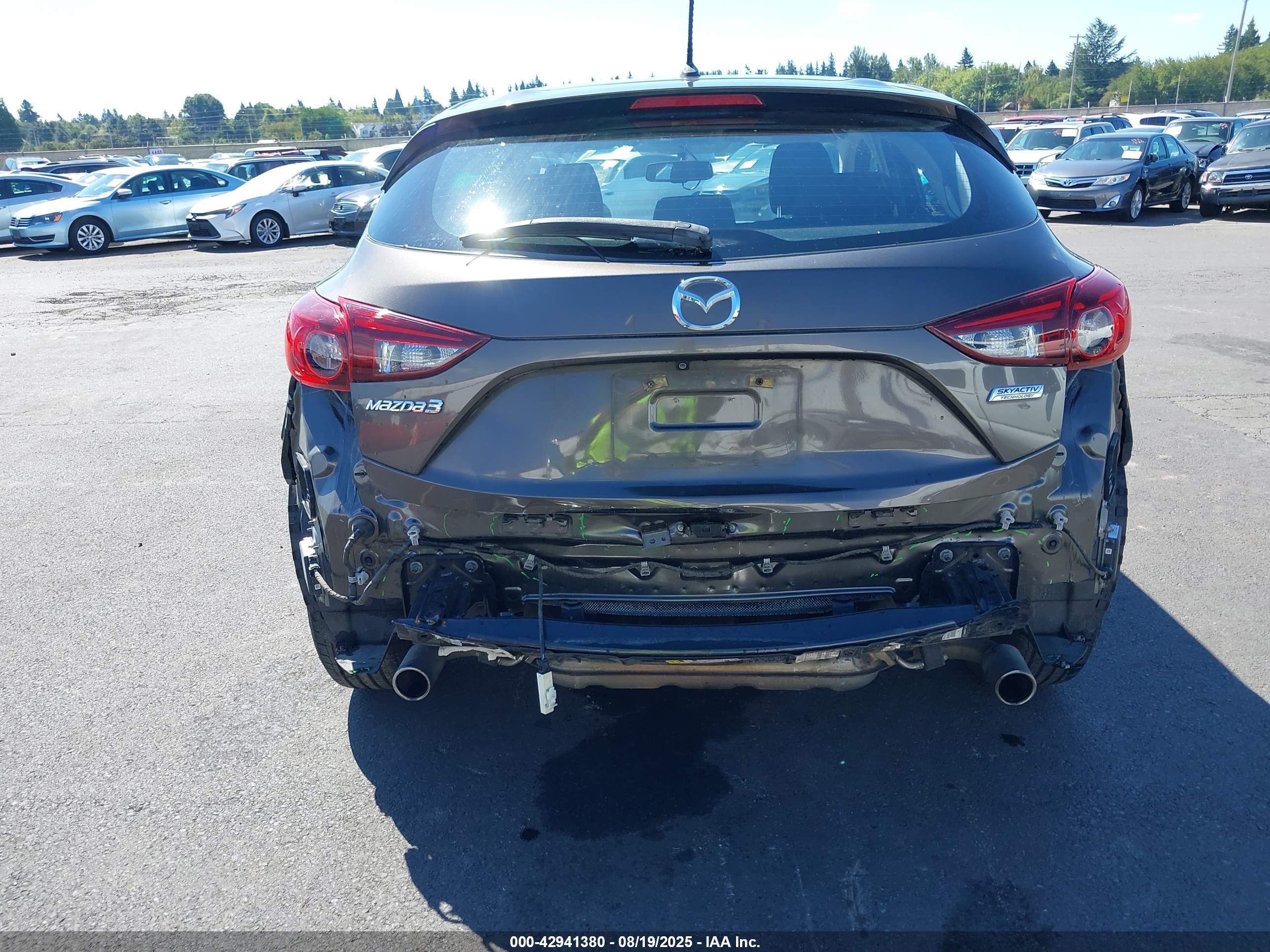 2015 Mazda Mazda3 I Touring Gray vin: JM1BM1L7XF1260551