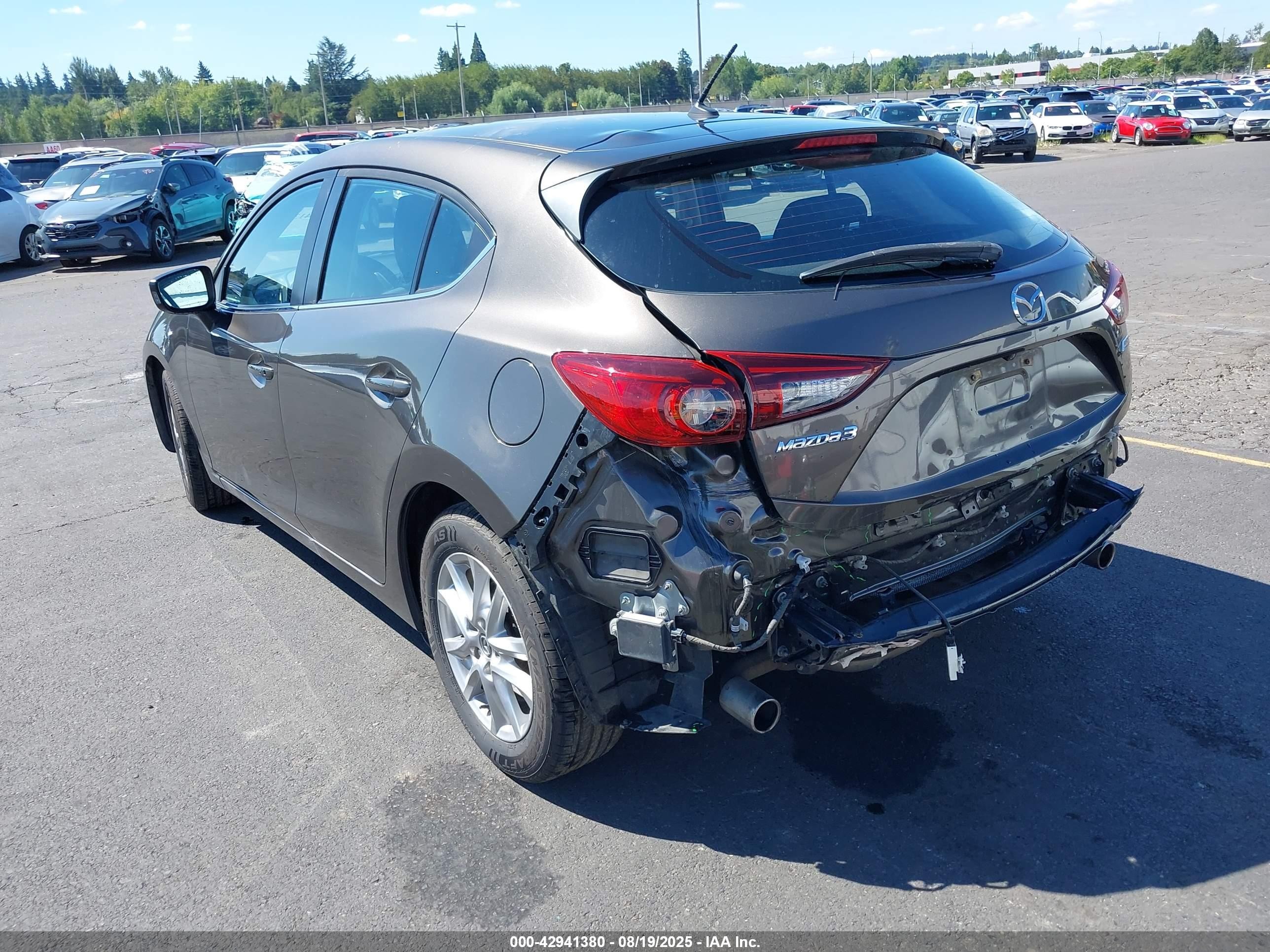 2015 Mazda Mazda3 I Touring Gray vin: JM1BM1L7XF1260551