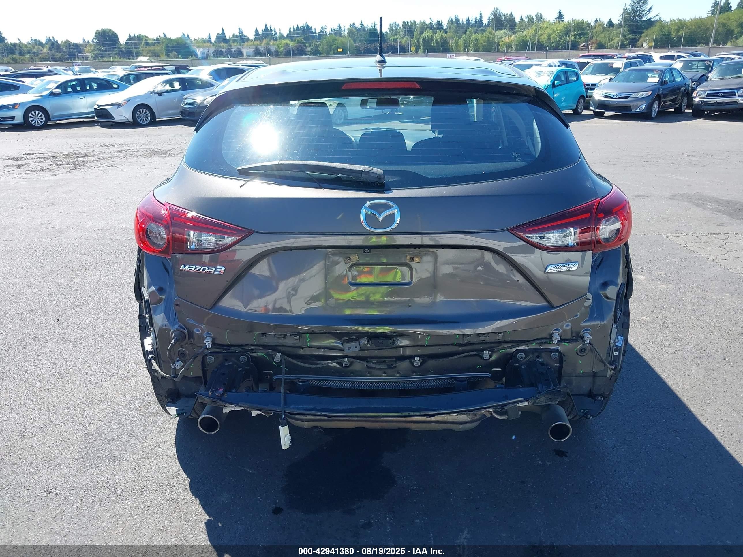 2015 Mazda Mazda3 I Touring Gray vin: JM1BM1L7XF1260551