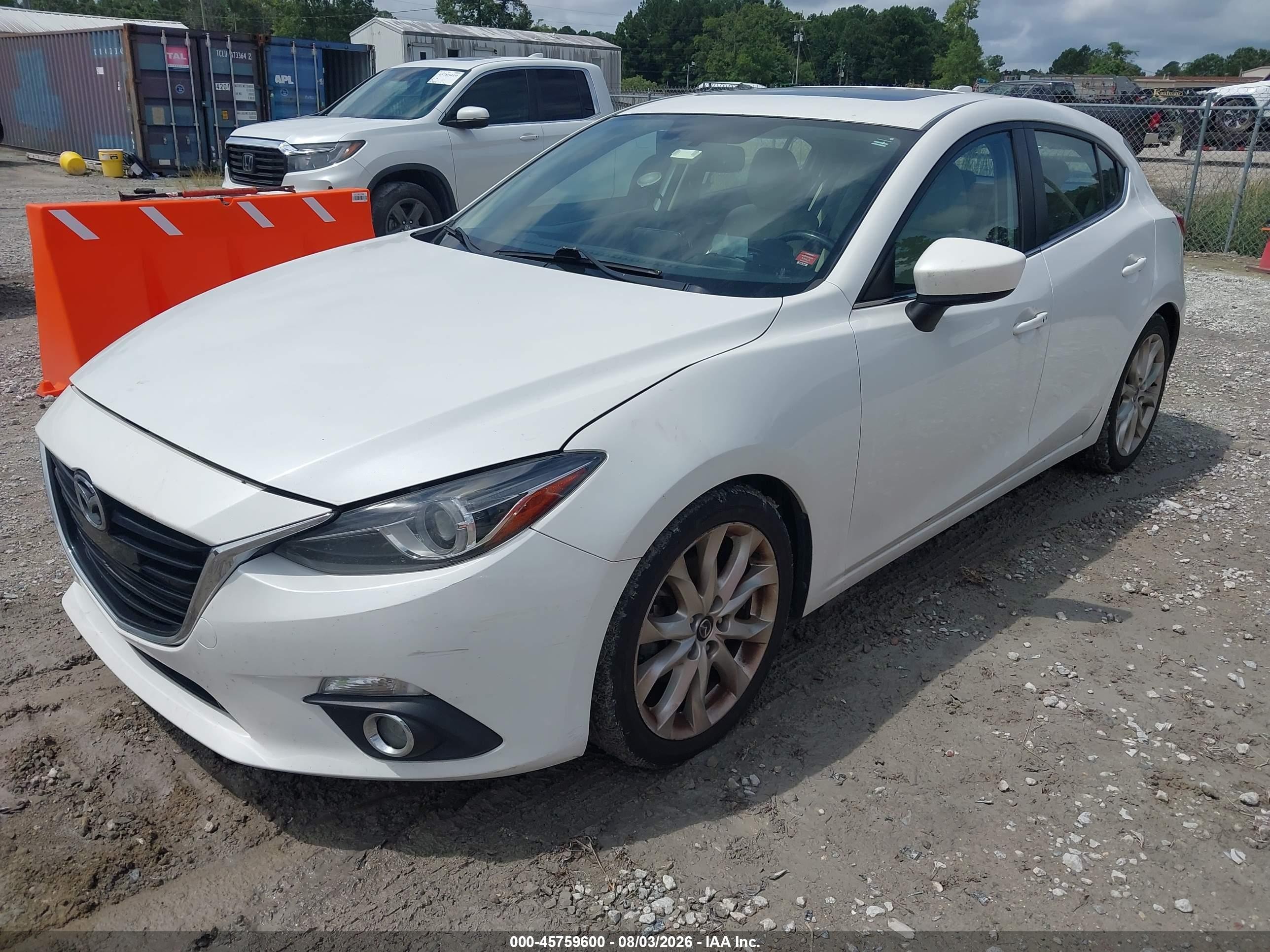2015 Mazda Mazda3 S Grand Touring White vin: JM1BM1M30F1238117