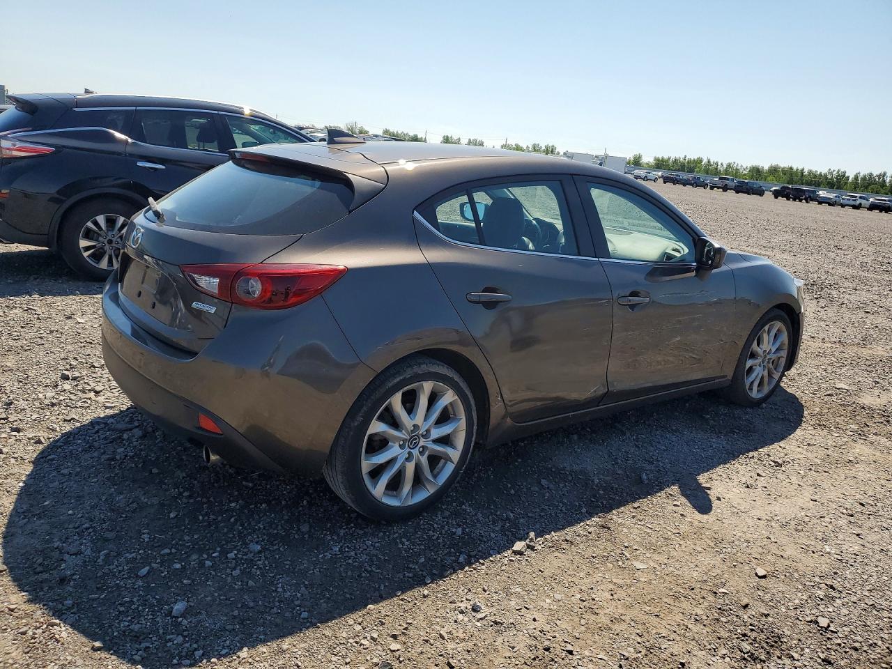 2015 Mazda 3 Hatchback Brown vin: JM1BM1M30F1273692