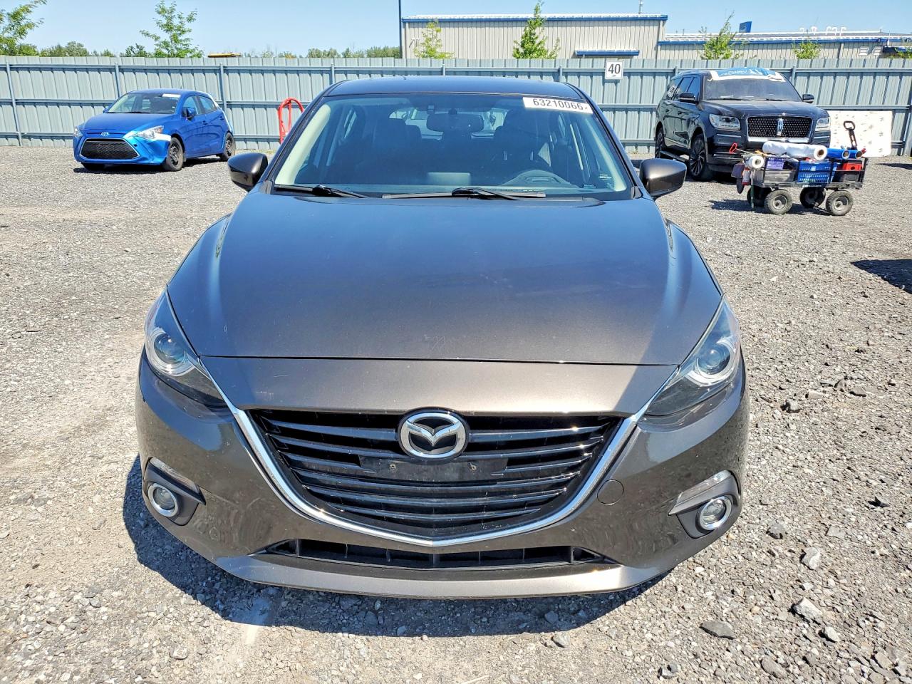 2015 Mazda 3 Hatchback Brown vin: JM1BM1M30F1273692