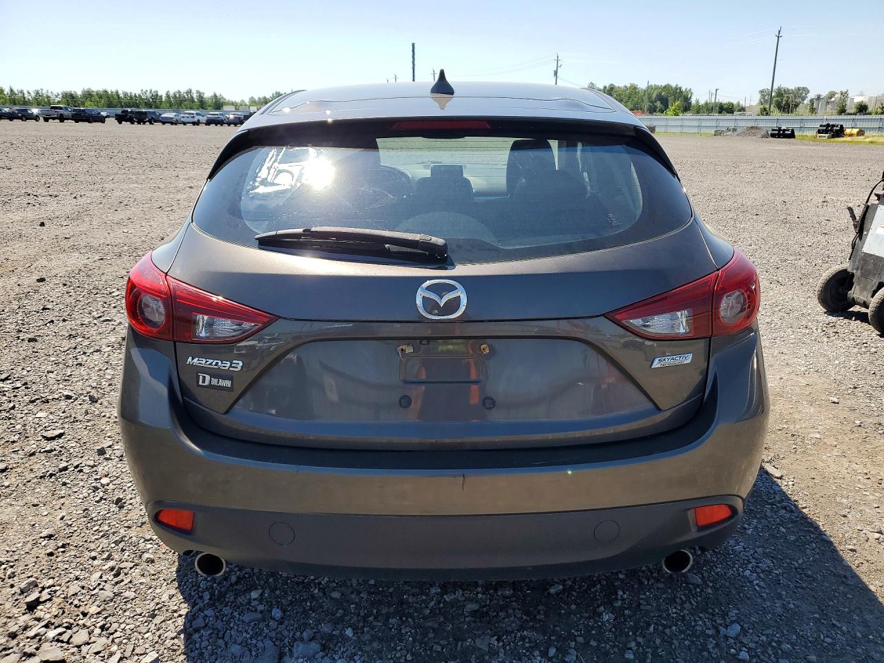 2015 Mazda 3 Hatchback Brown vin: JM1BM1M30F1273692