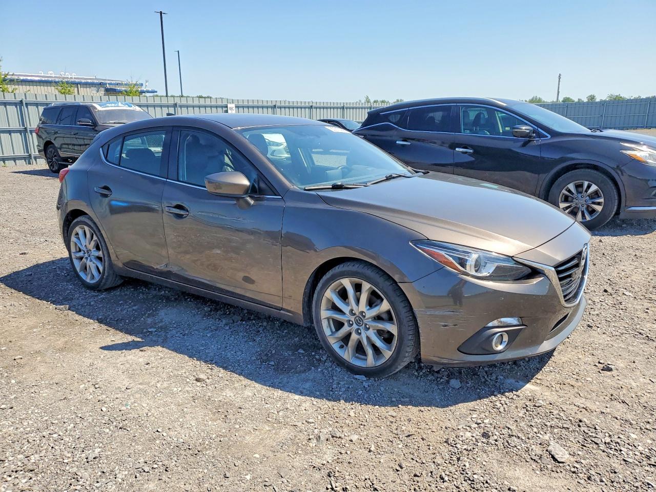 2015 Mazda 3 Hatchback Brown vin: JM1BM1M30F1273692