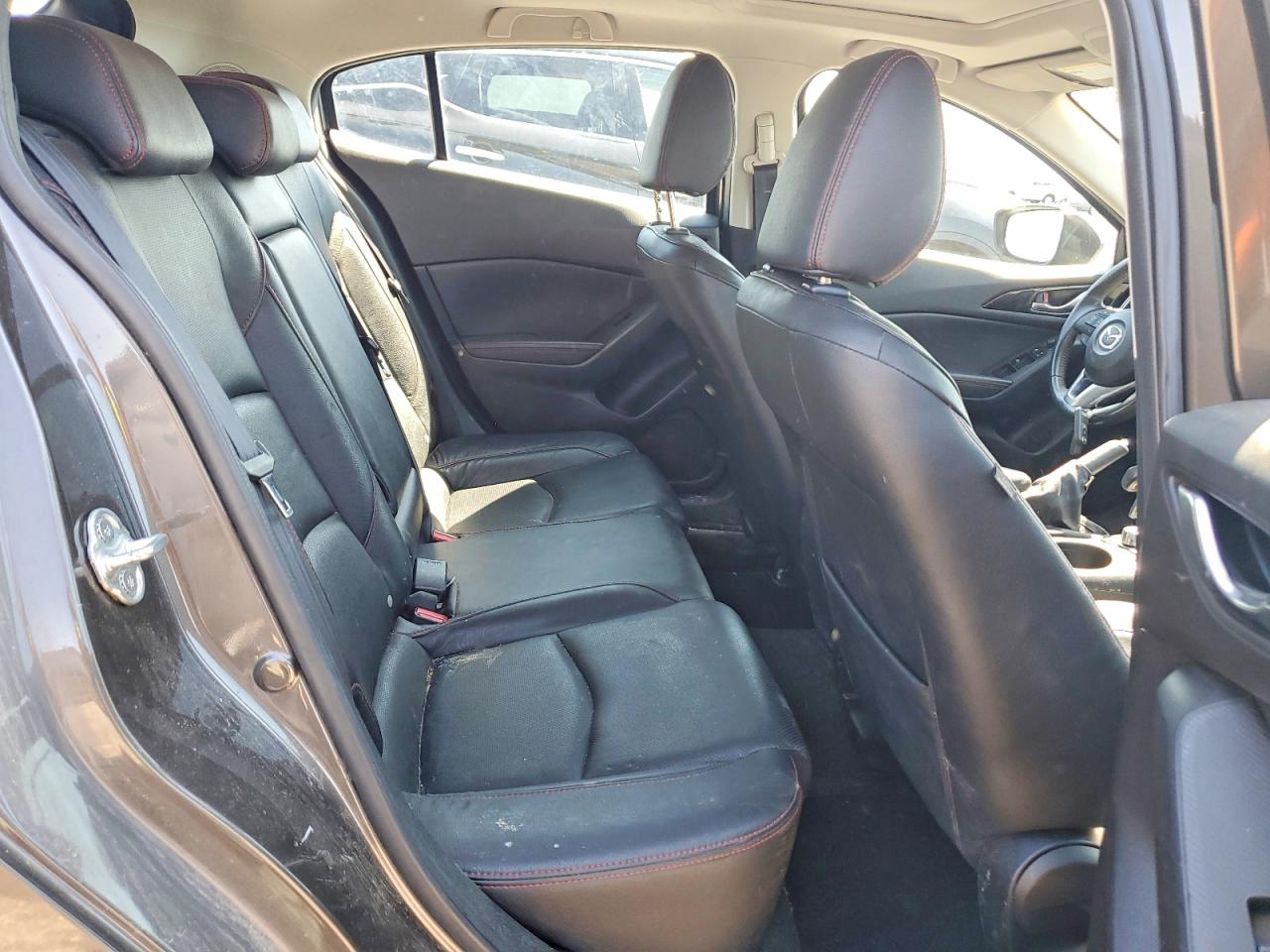 2015 Mazda 3 Hatchback Brown vin: JM1BM1M30F1273692