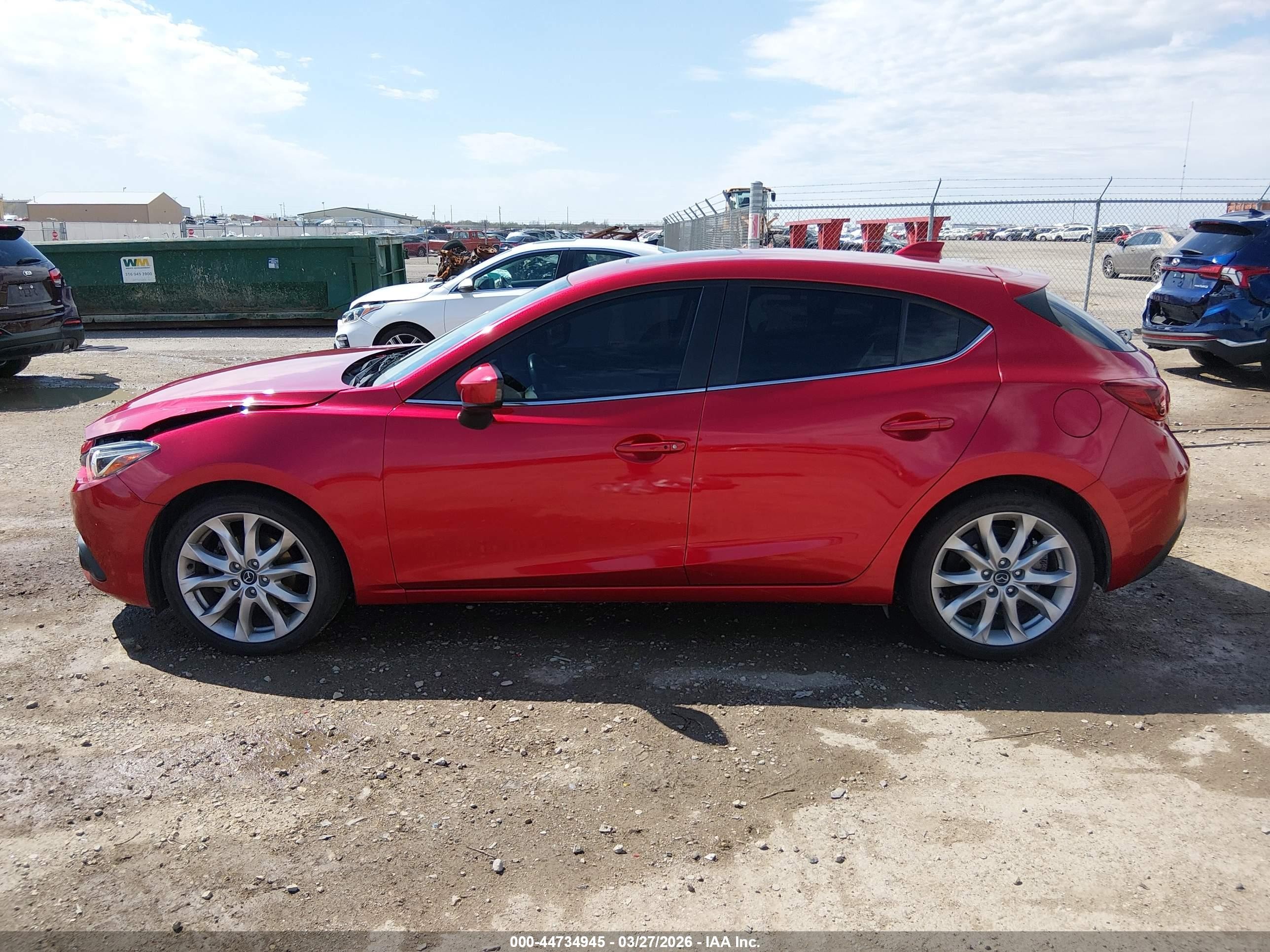 2014 Mazda Mazda3 S Grand Touring Red vin: JM1BM1M31E1103324