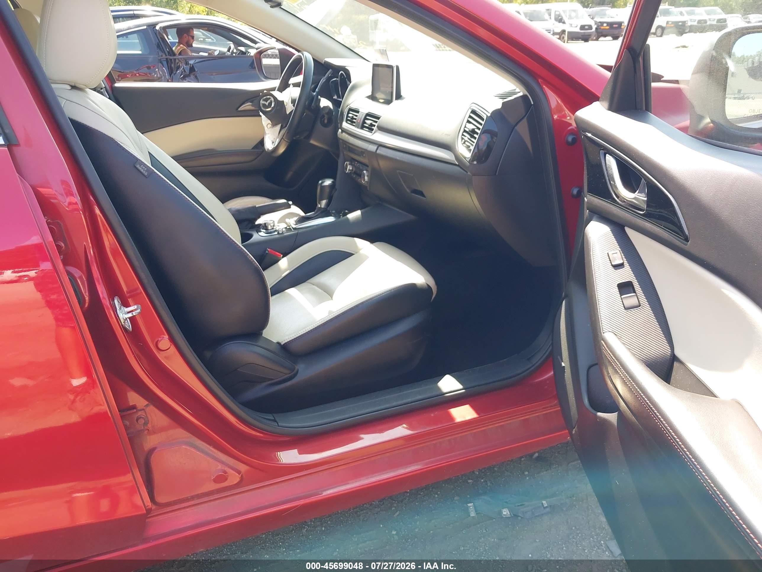 2014 Mazda Mazda3 S Grand Touring Red vin: JM1BM1M31E1192957
