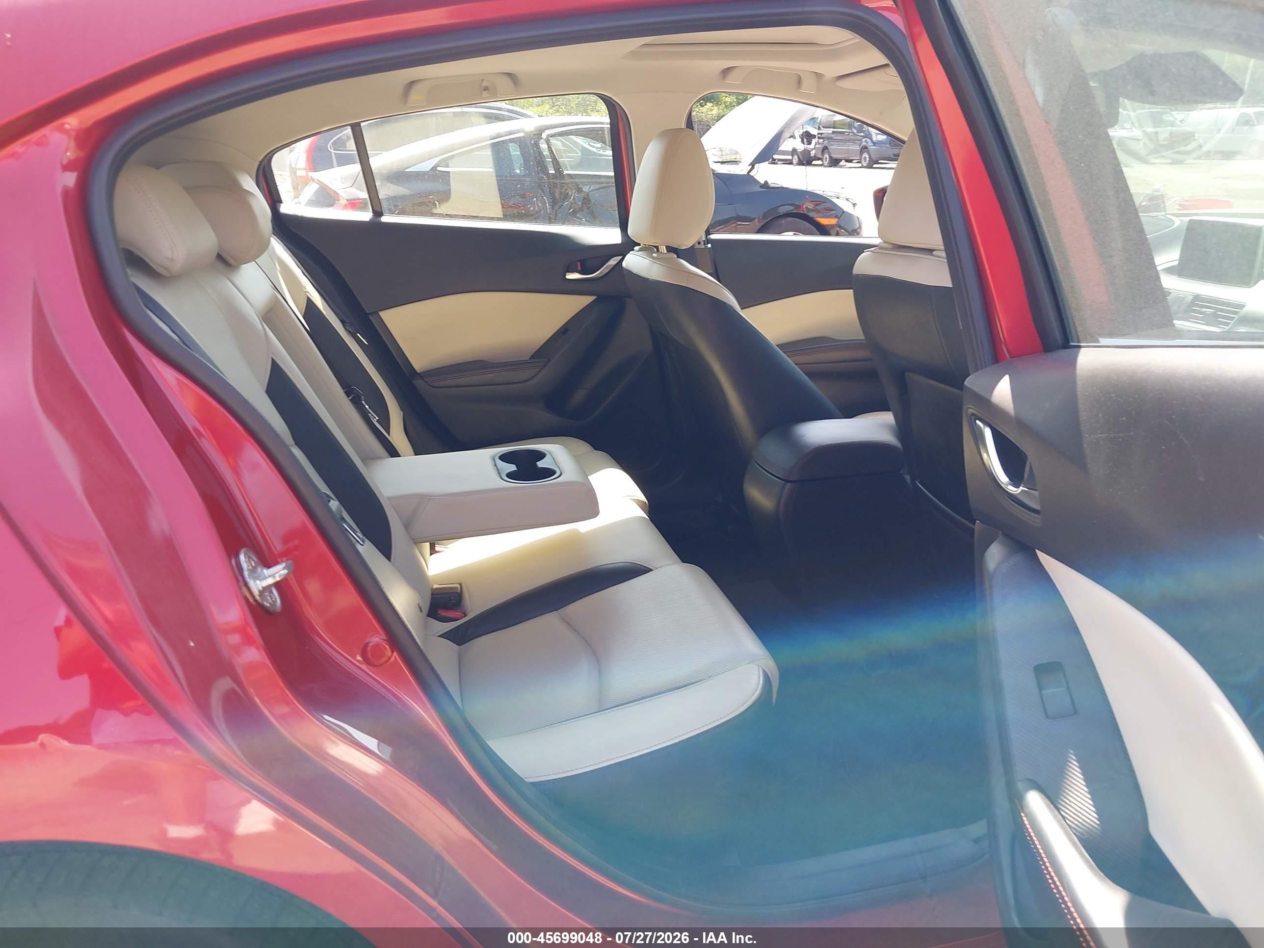 2014 Mazda Mazda3 S Grand Touring Red vin: JM1BM1M31E1192957