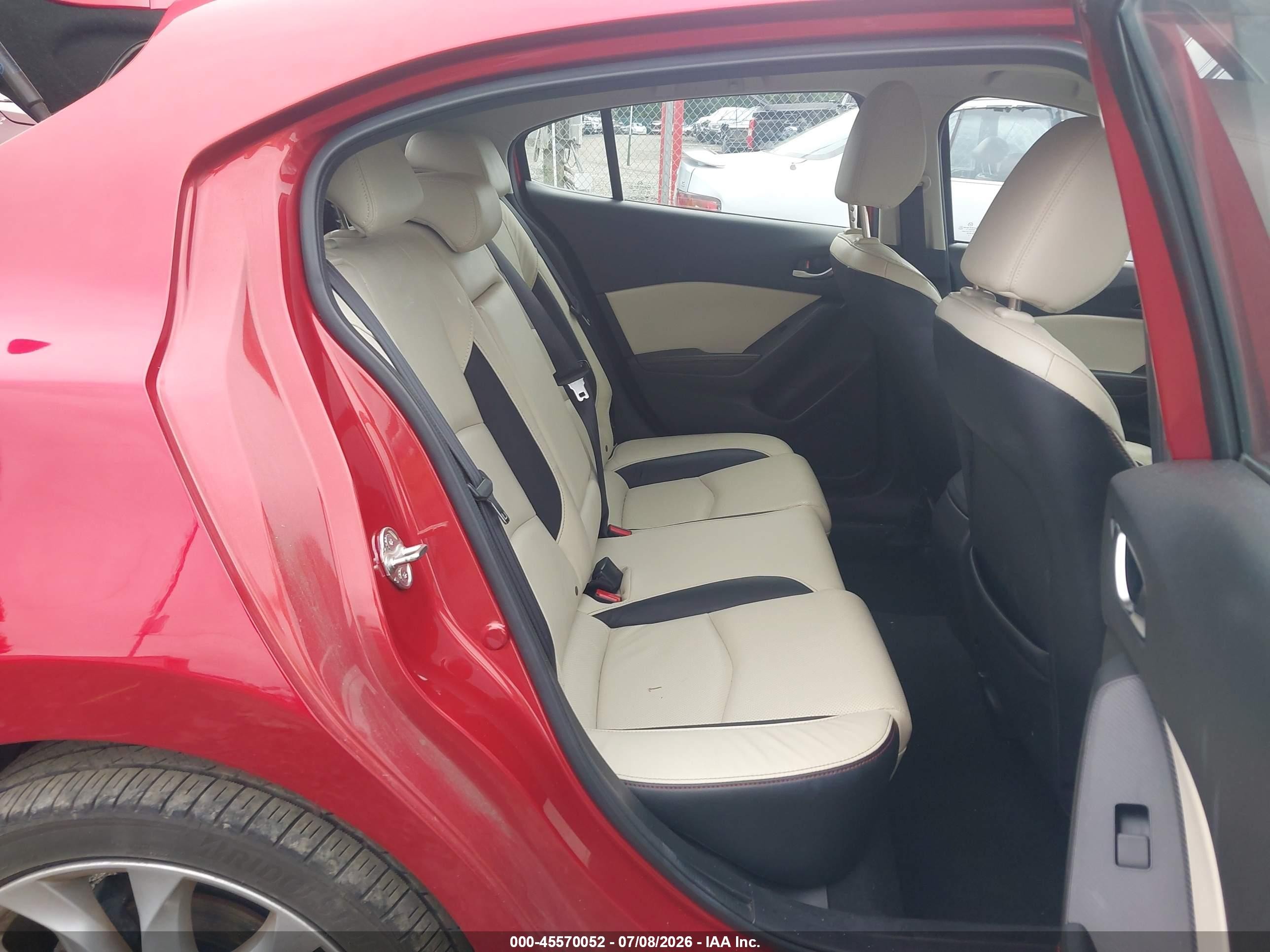 2014 Mazda Mazda3 S Grand Touring Красный vin: JM1BM1M31E1212480