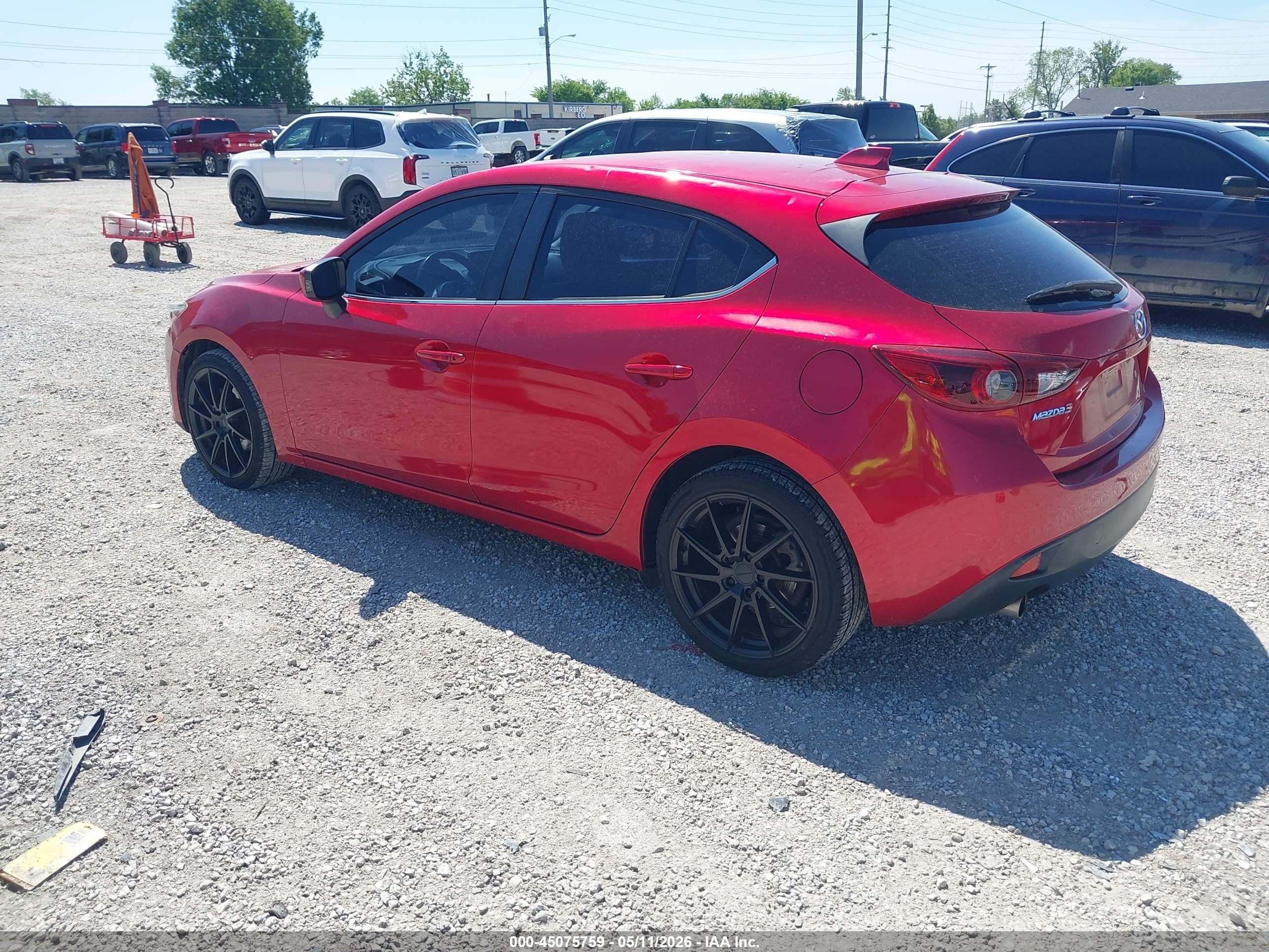 2015 Mazda Mazda3 S Grand Touring Red vin: JM1BM1M32F1258711