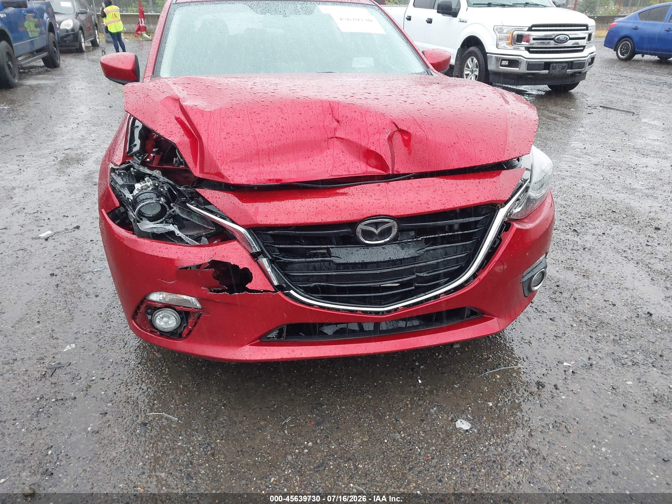 2014 Mazda Mazda3 S Grand Touring Красный vin: JM1BM1M33E1102580