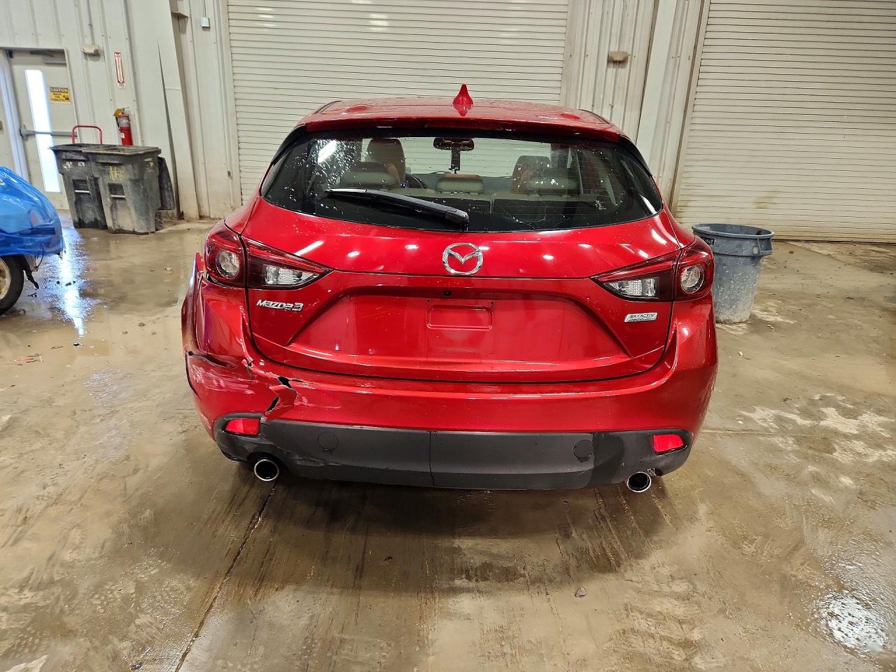 2015 Mazda 3 Grand Touring Red vin: JM1BM1M34F1228545