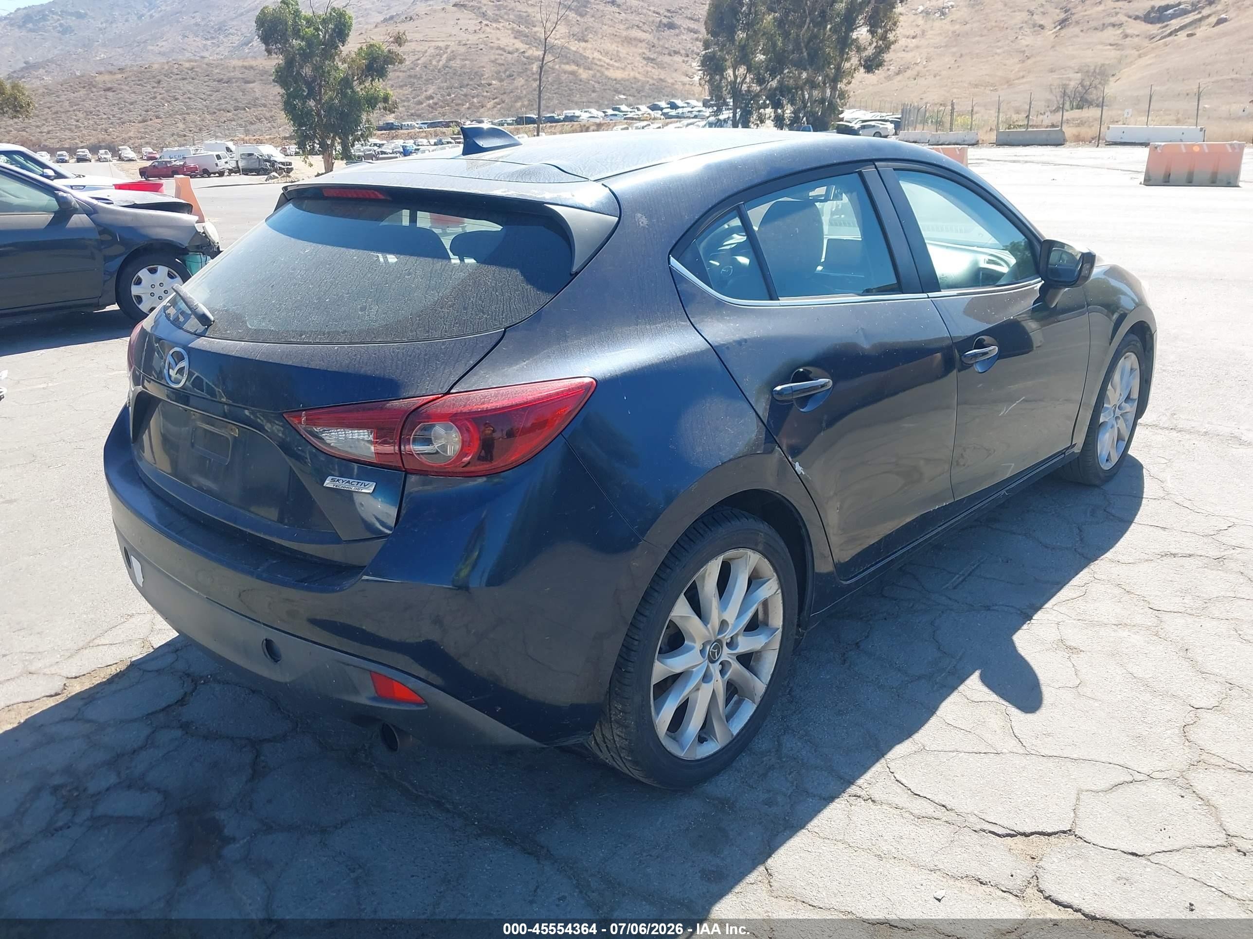 2014 Mazda Mazda3 S Grand Touring Синий vin: JM1BM1M35E1207931