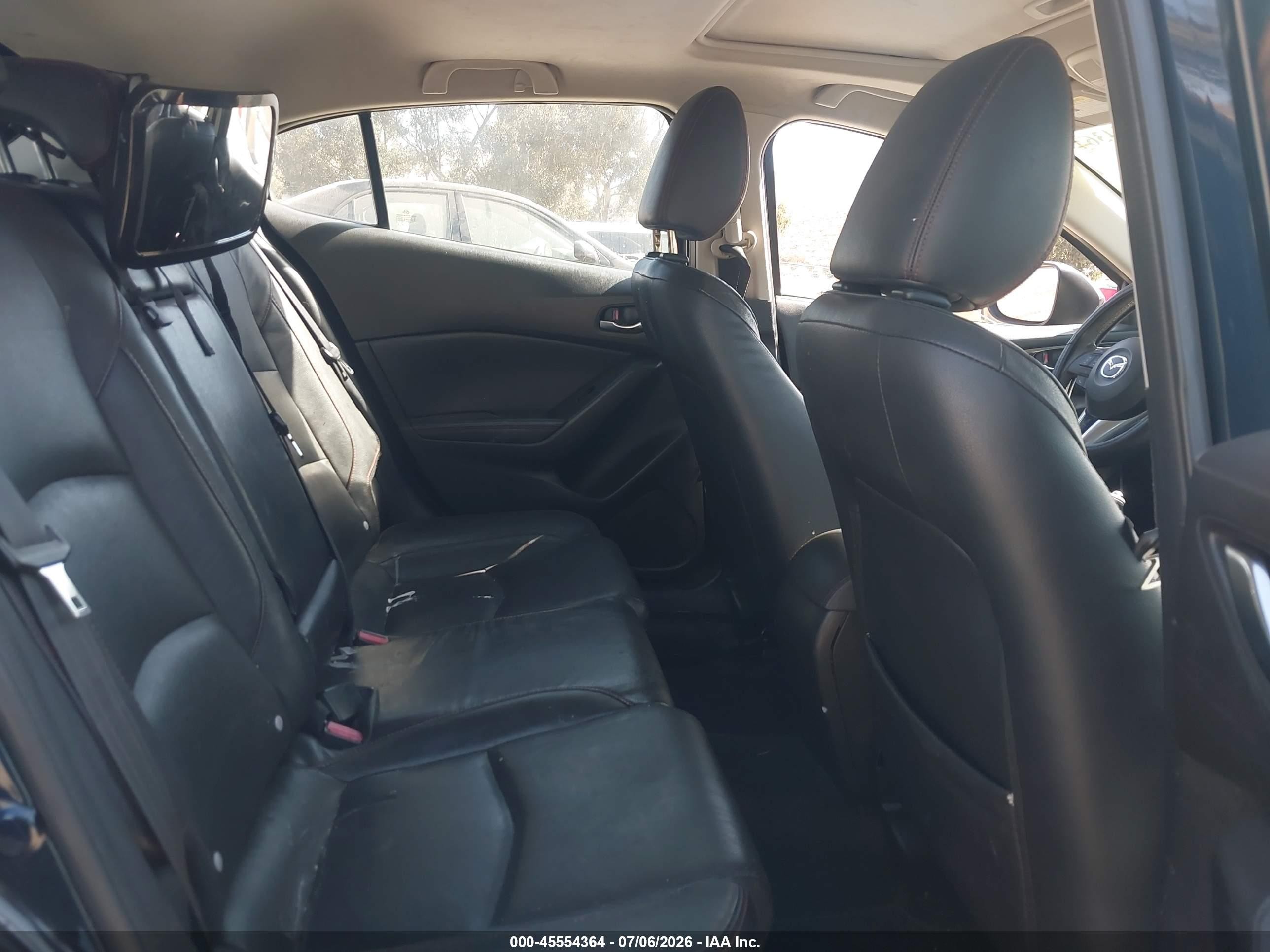 2014 Mazda Mazda3 S Grand Touring Синий vin: JM1BM1M35E1207931