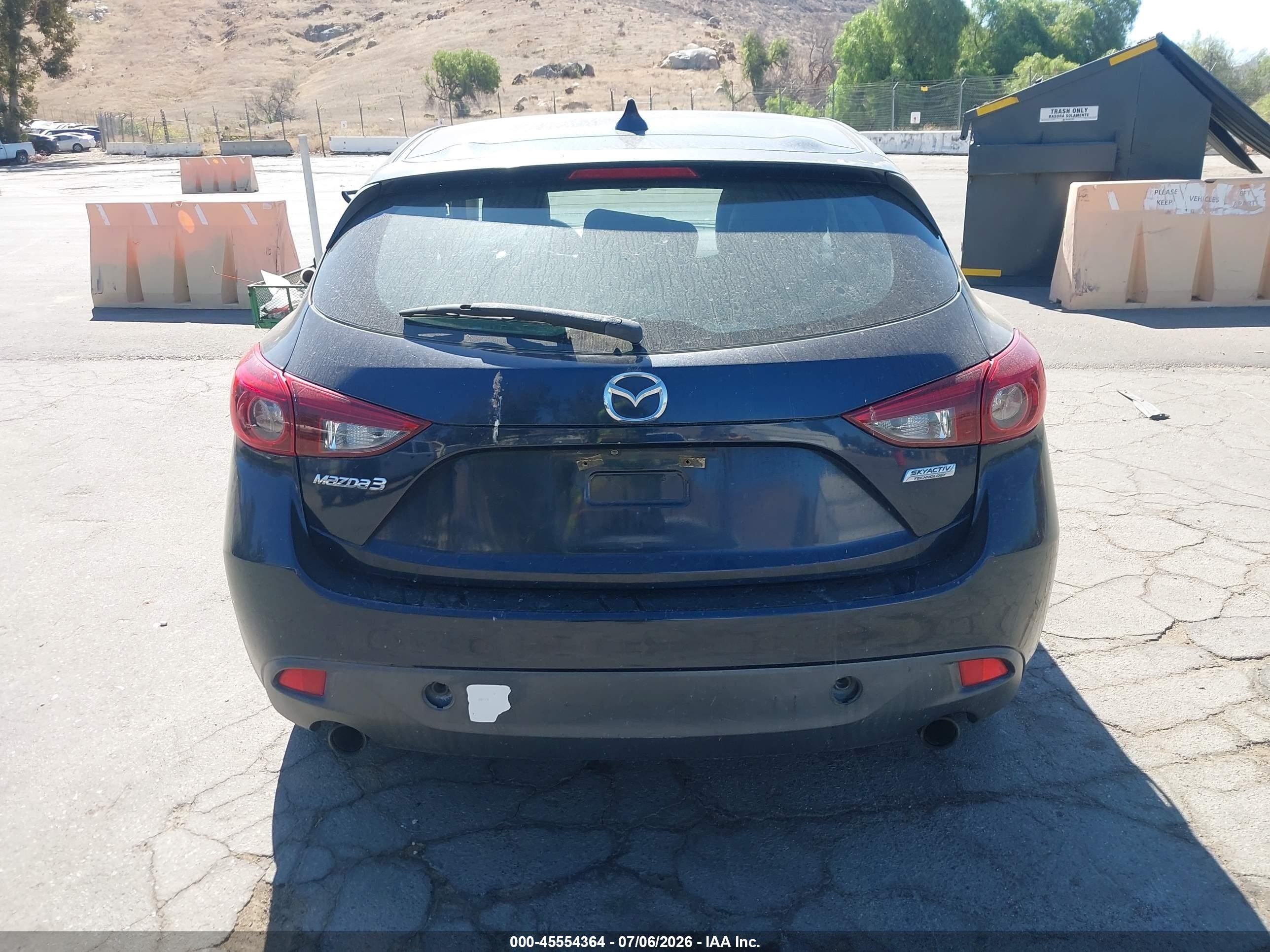 2014 Mazda Mazda3 S Grand Touring Синий vin: JM1BM1M35E1207931