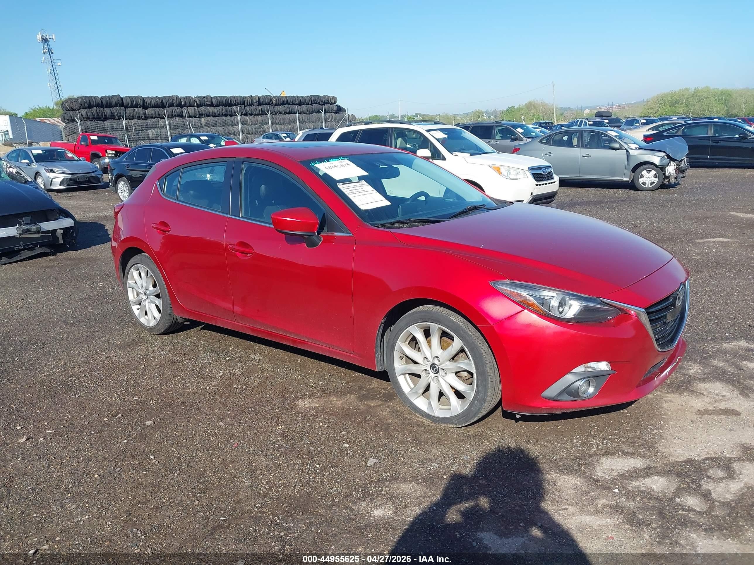 2015 Mazda Mazda3 S Grand Touring Red vin: JM1BM1M36F1230779