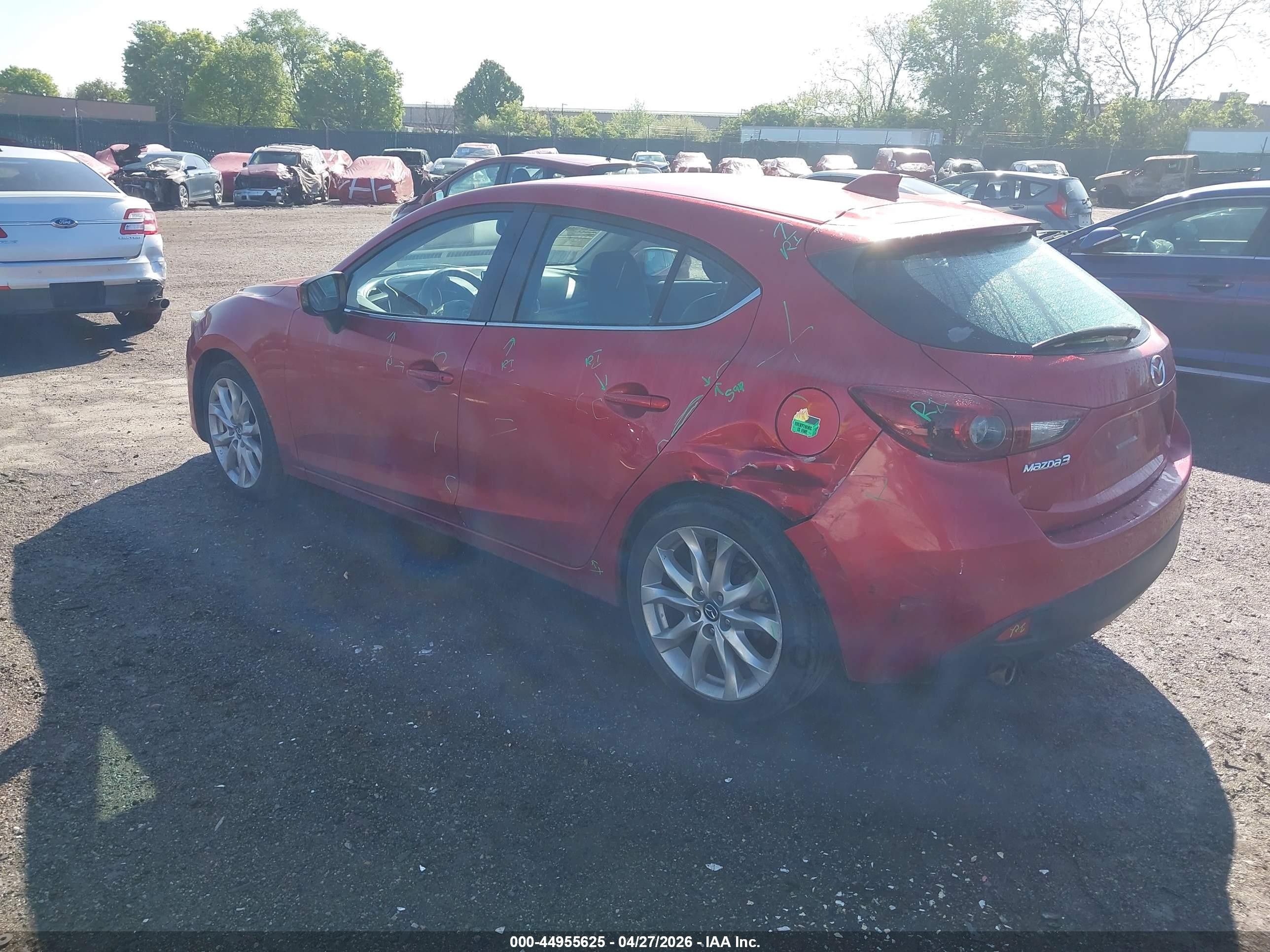 2015 Mazda Mazda3 S Grand Touring Красный vin: JM1BM1M36F1230779