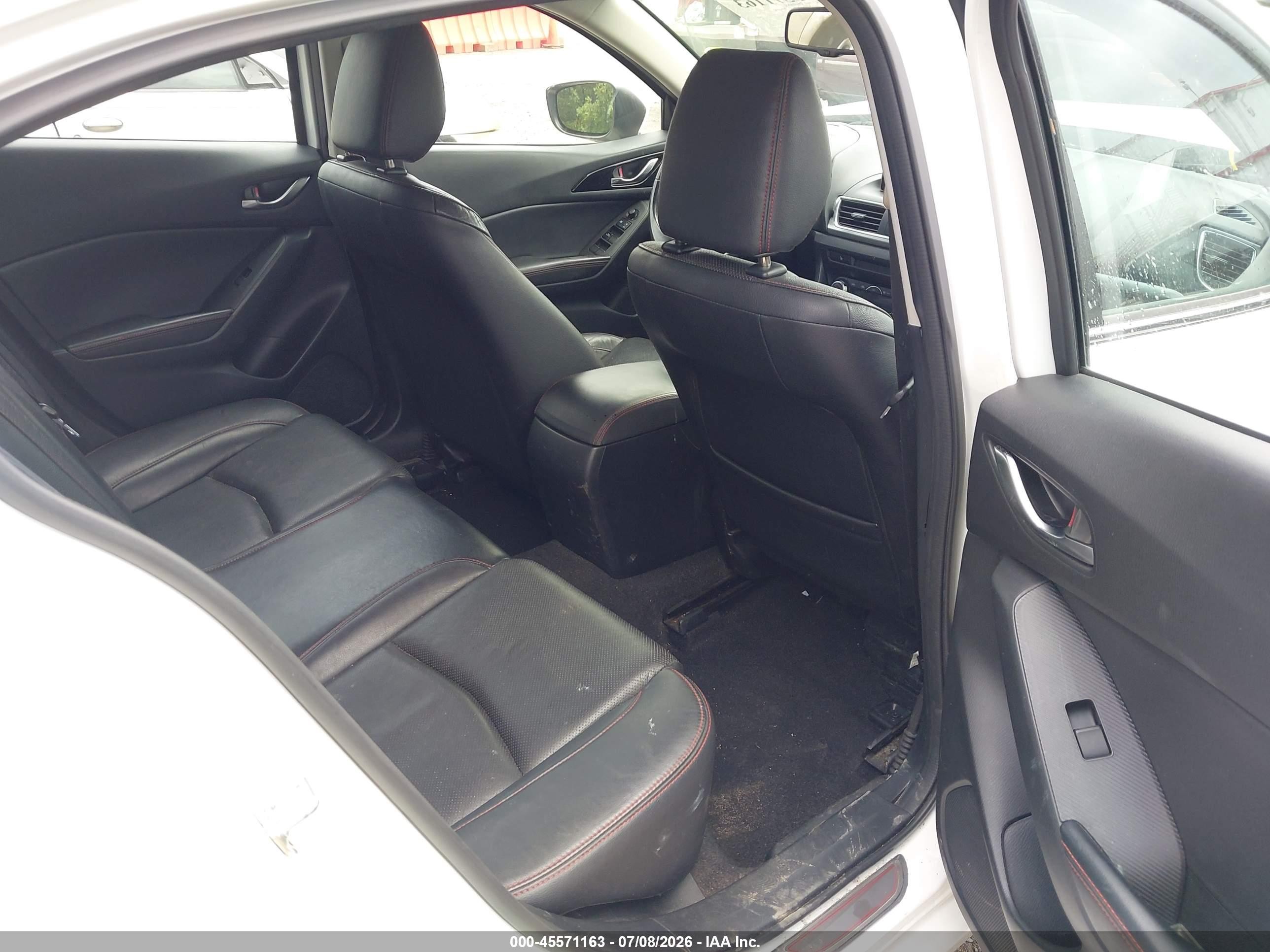 2014 Mazda Mazda3 S Grand Touring White vin: JM1BM1M38E1132545