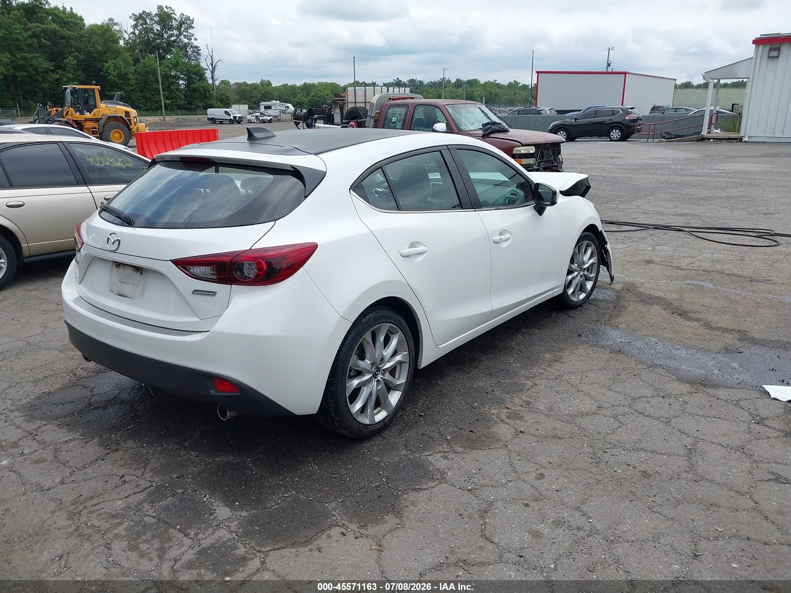 2014 Mazda Mazda3 S Grand Touring White vin: JM1BM1M38E1132545