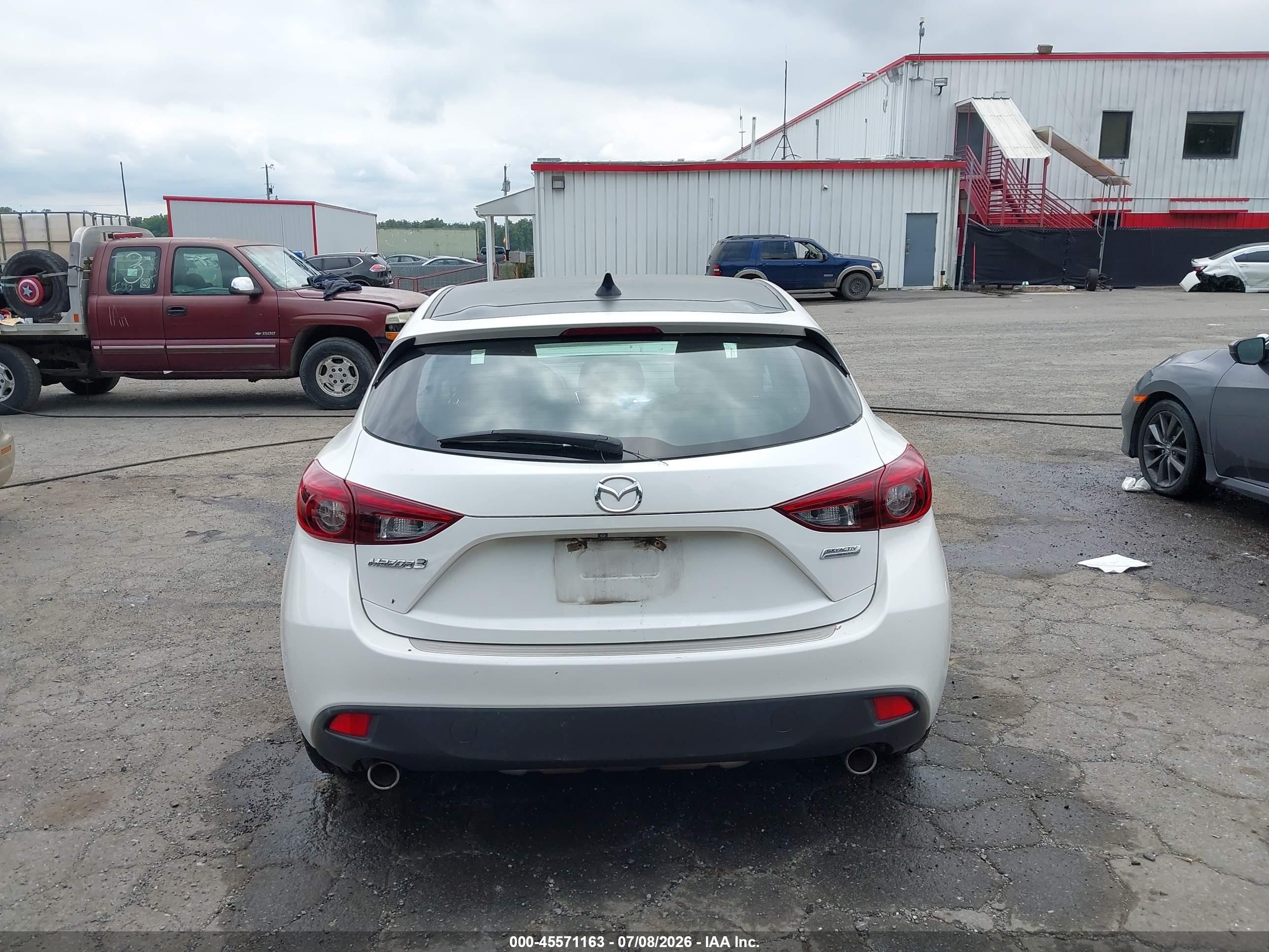 2014 Mazda Mazda3 S Grand Touring White vin: JM1BM1M38E1132545