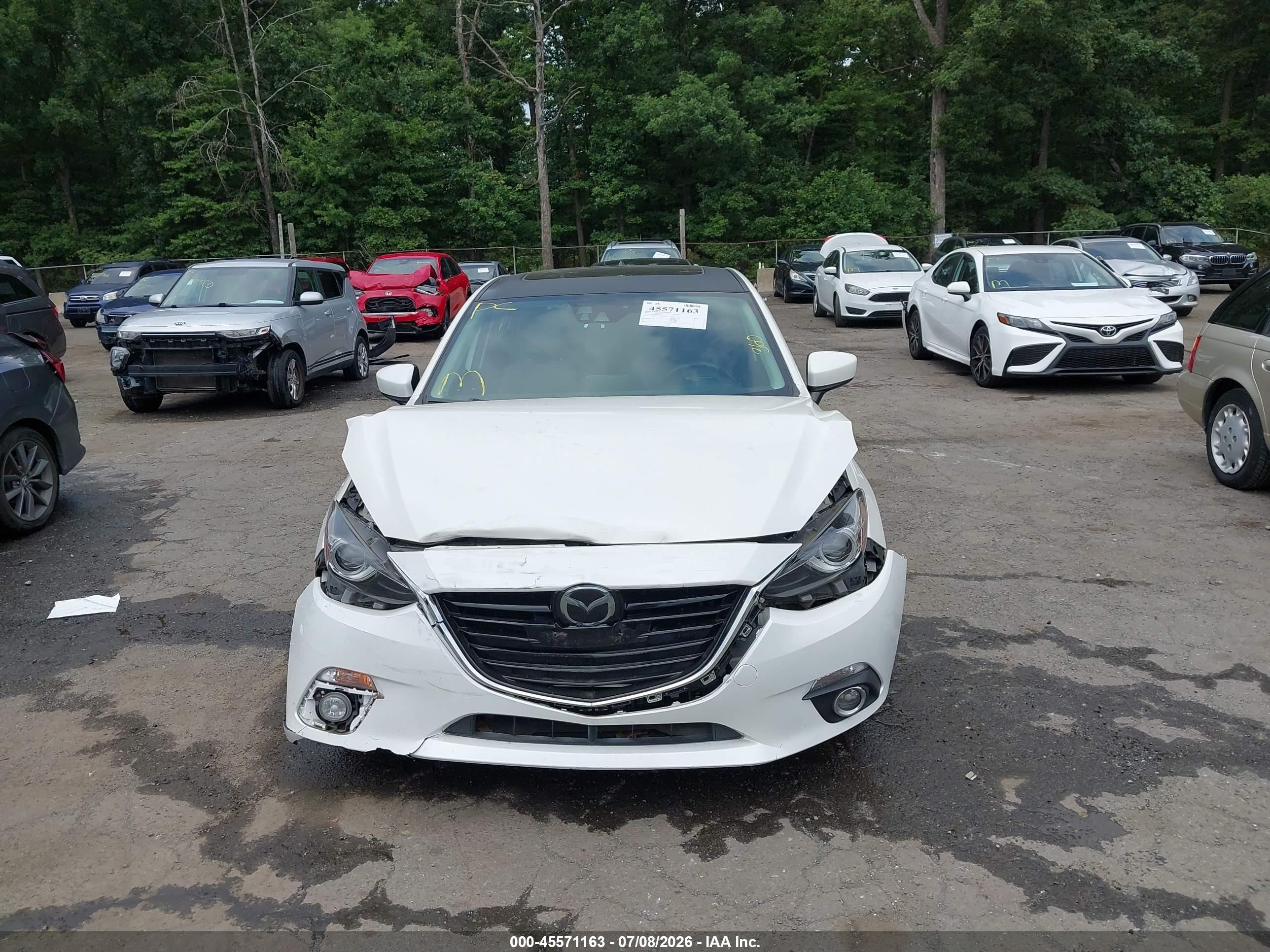 2014 Mazda Mazda3 S Grand Touring White vin: JM1BM1M38E1132545