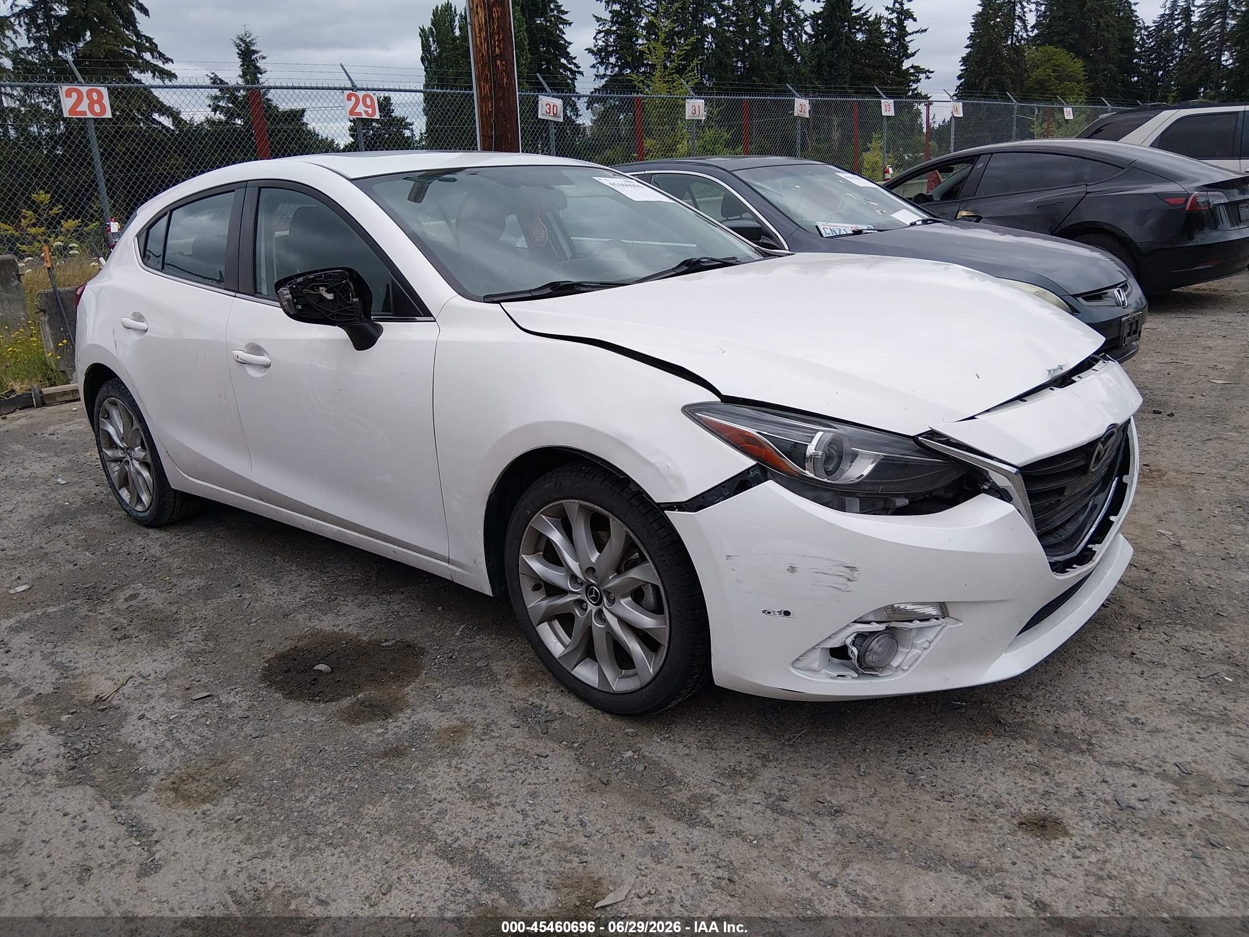 2014 Mazda Mazda3 S Grand Touring White vin: JM1BM1M38E1177131