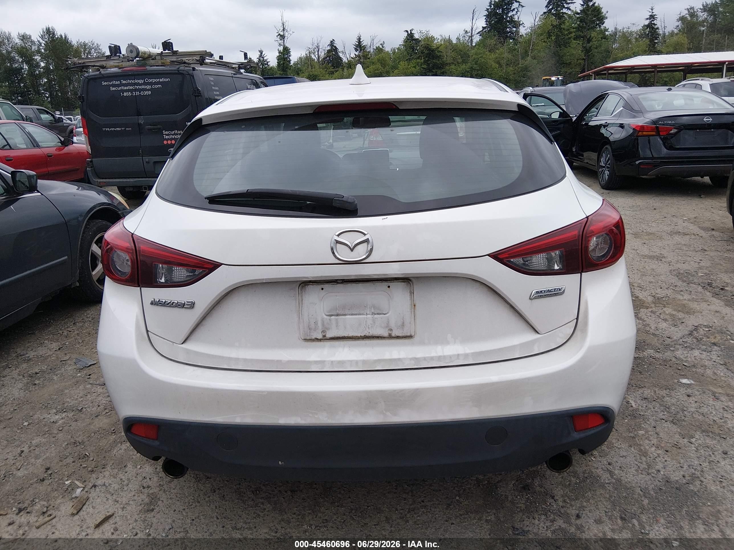 2014 Mazda Mazda3 S Grand Touring White vin: JM1BM1M38E1177131
