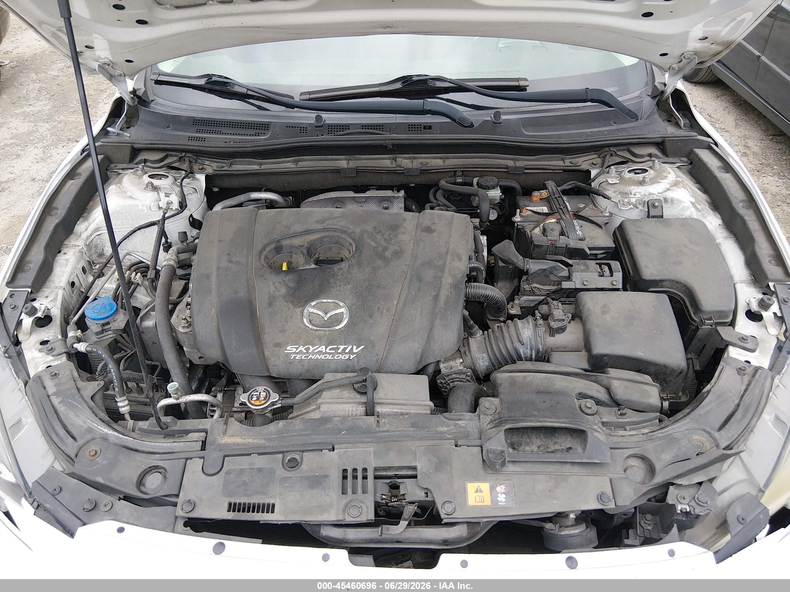 2014 Mazda Mazda3 S Grand Touring White vin: JM1BM1M38E1177131