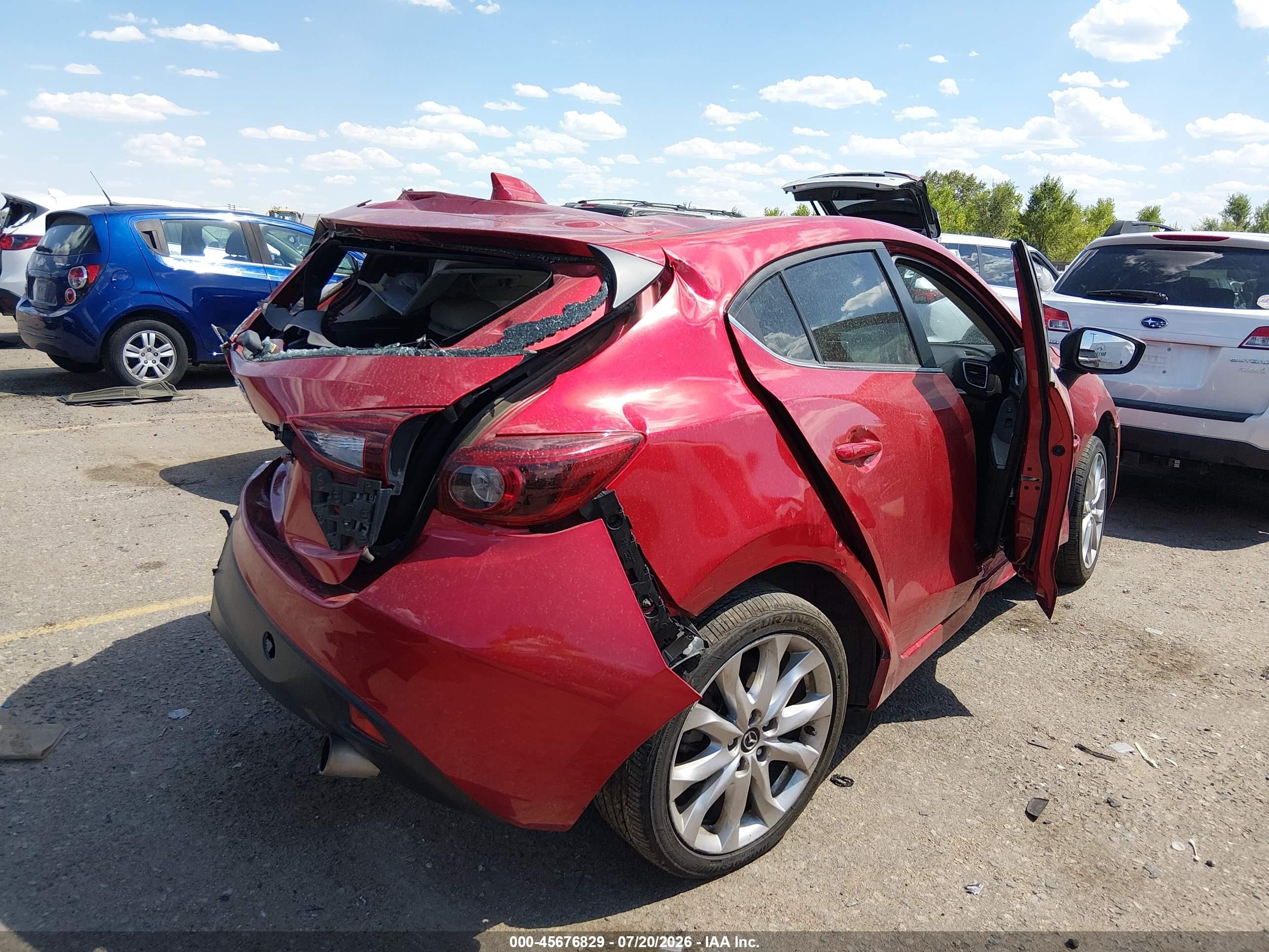 2015 Mazda Mazda3 S Grand Touring Red vin: JM1BM1M38F1232954